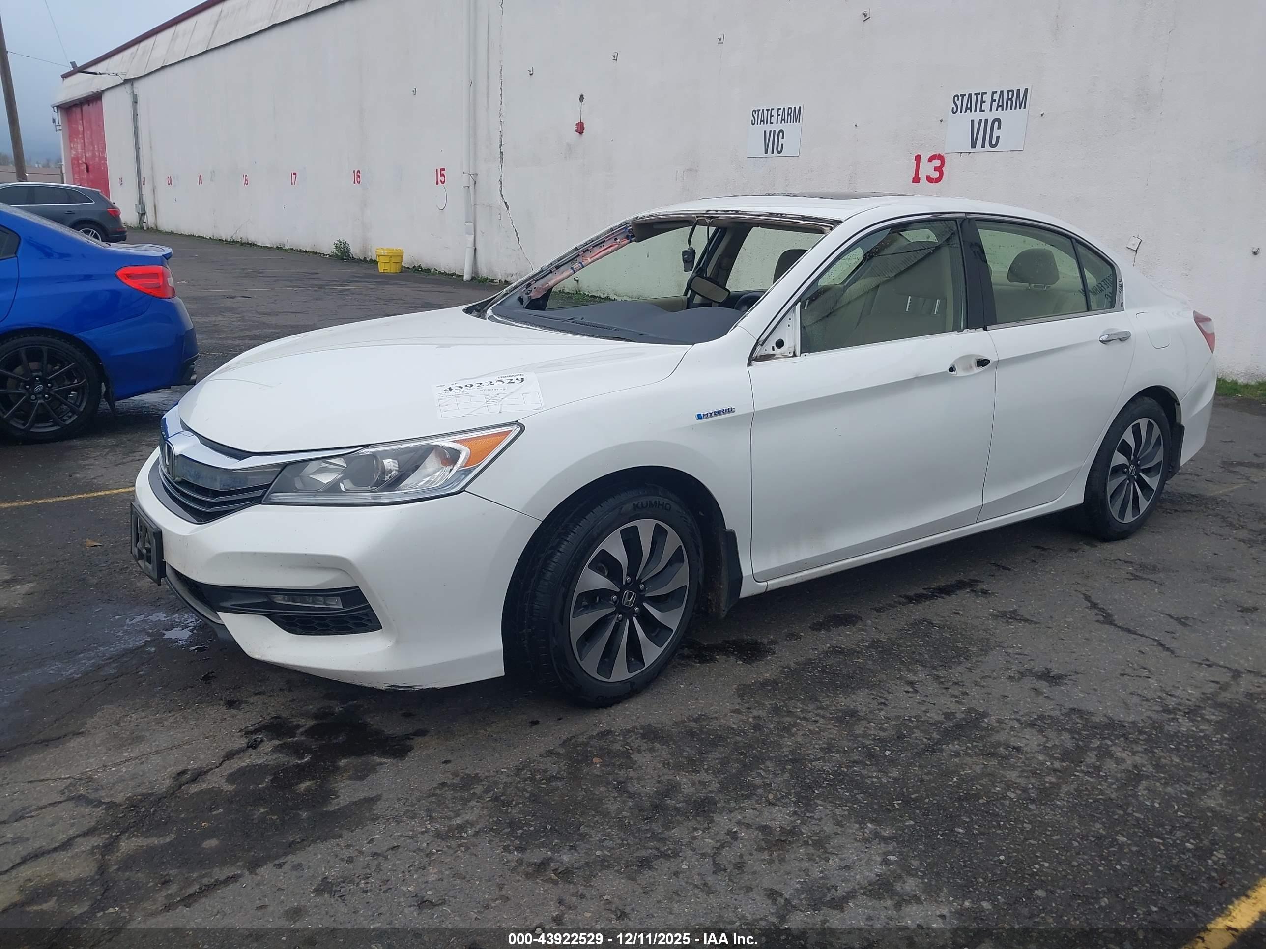 HONDA ACCORD image 2