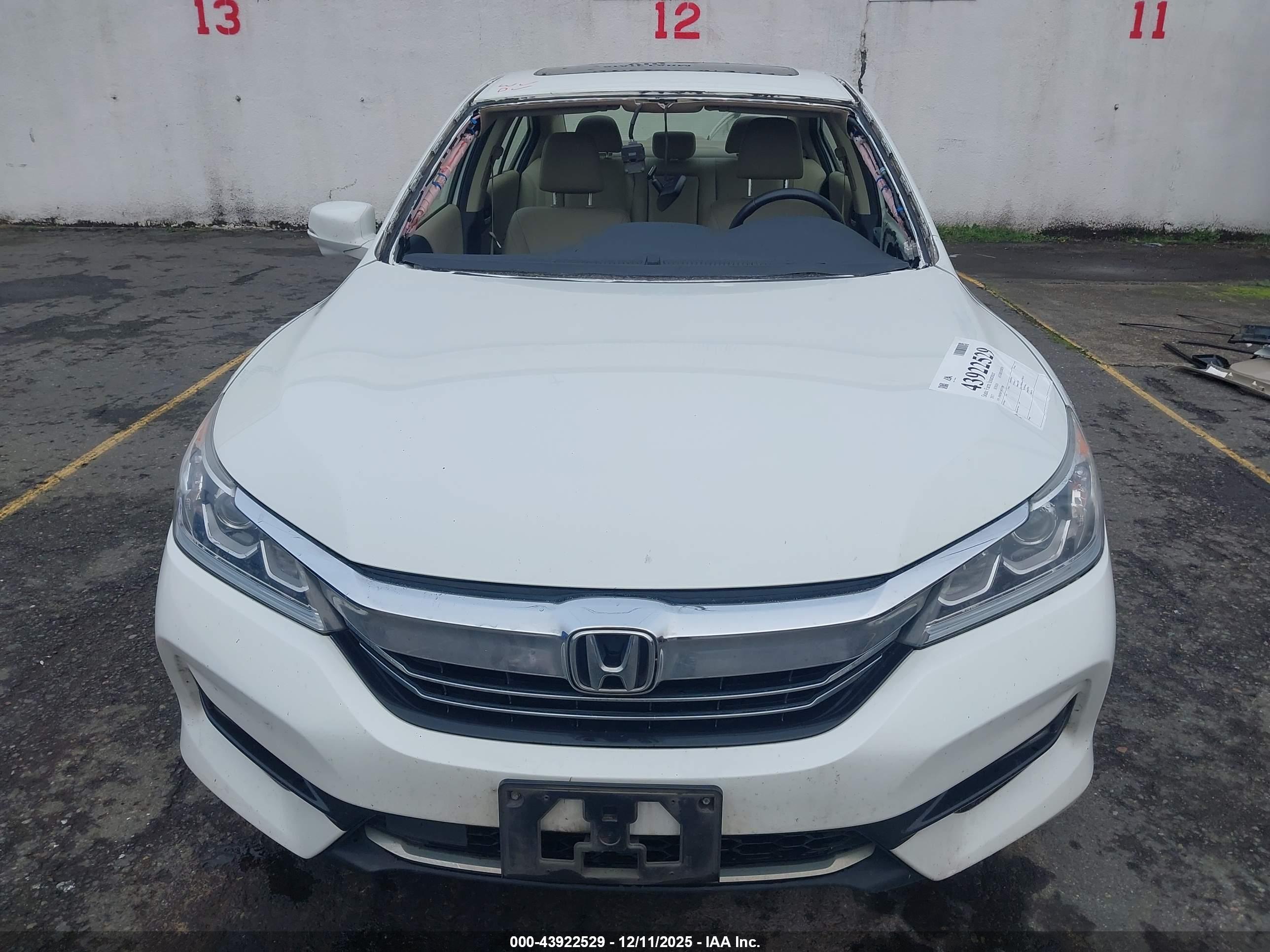 HONDA ACCORD image 6