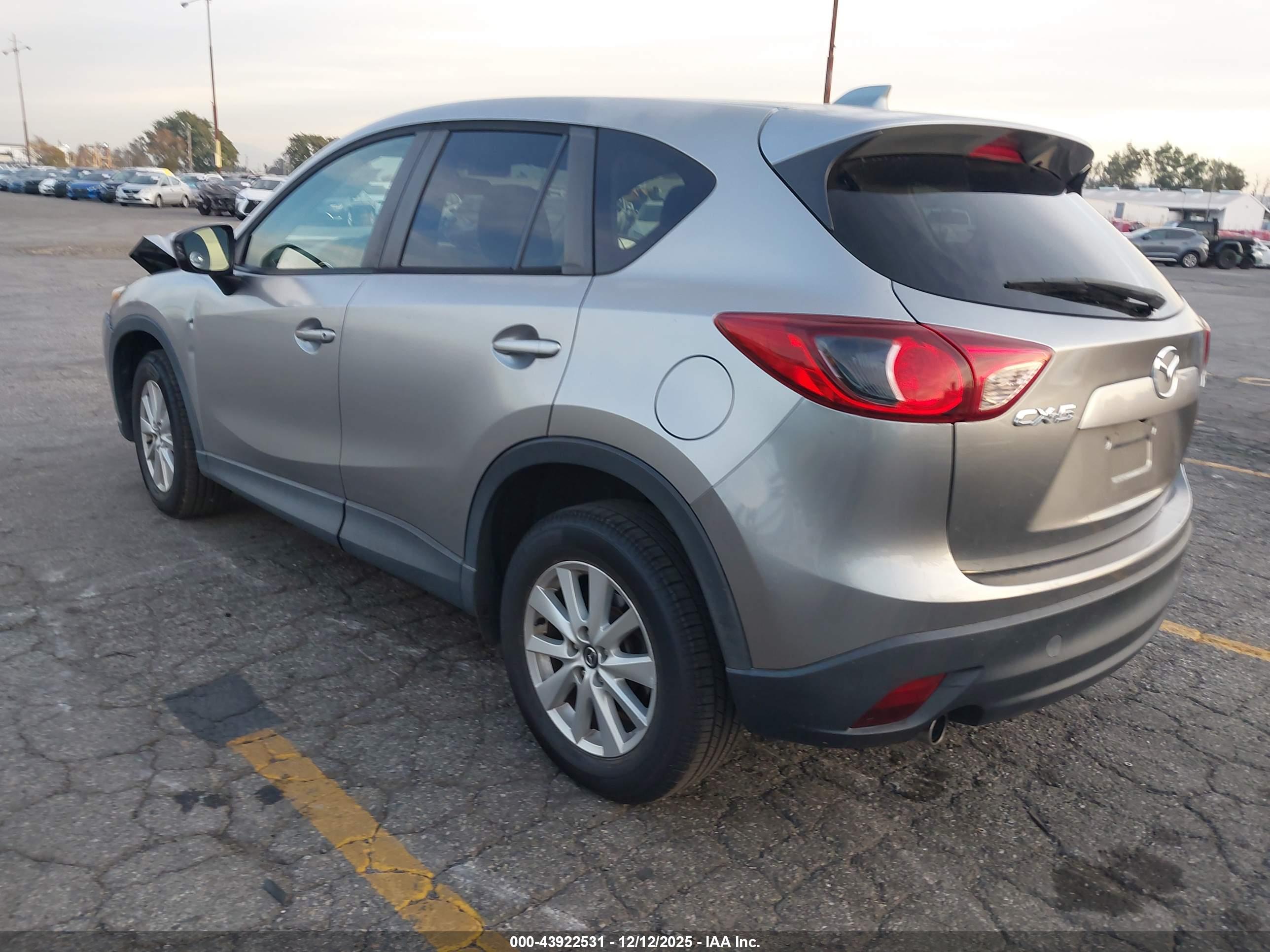MAZDA CX-5 image 3