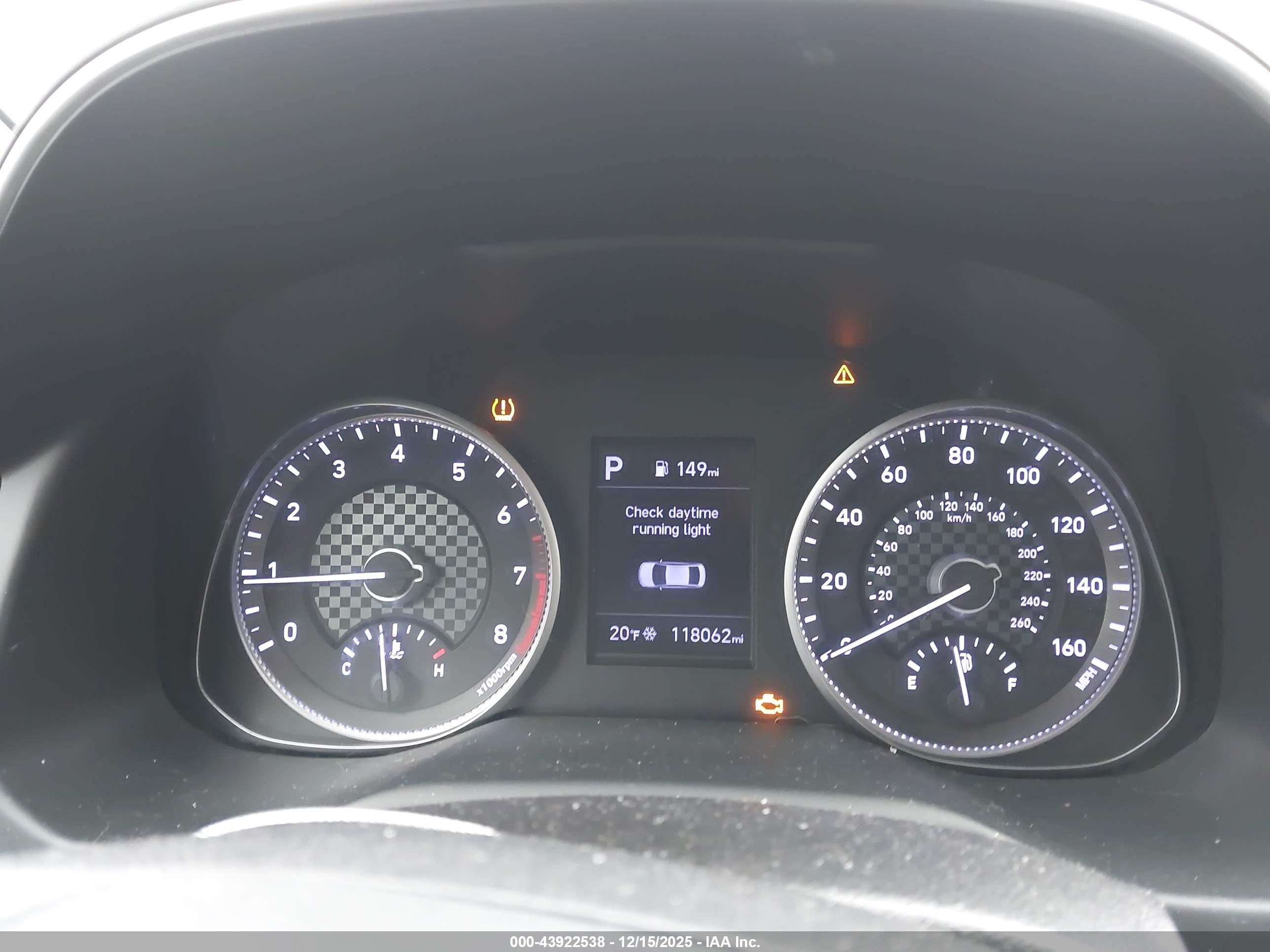 HYUNDAI ELANTRA image 7