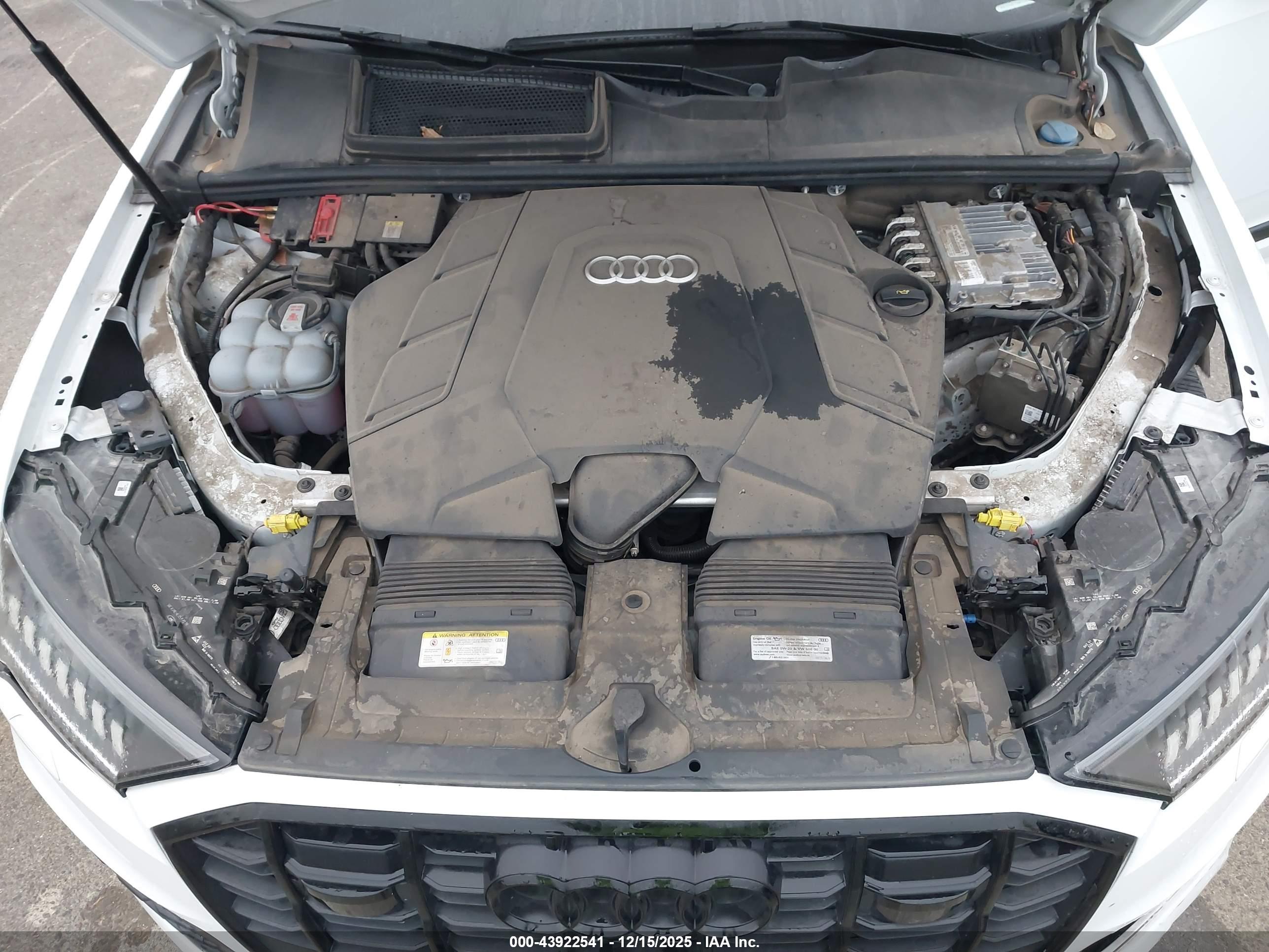 AUDI Q7 image 10