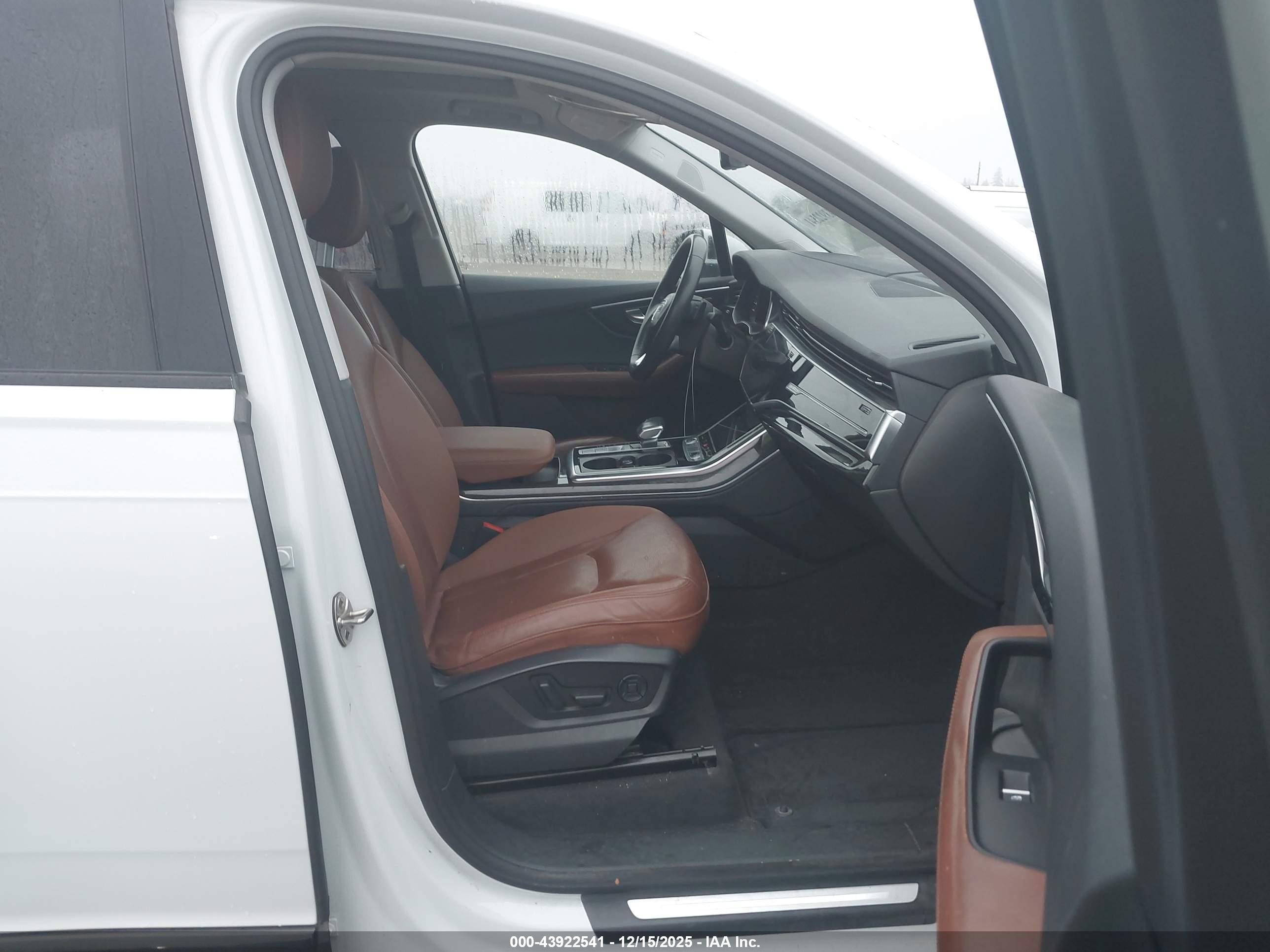 AUDI Q7 image 5