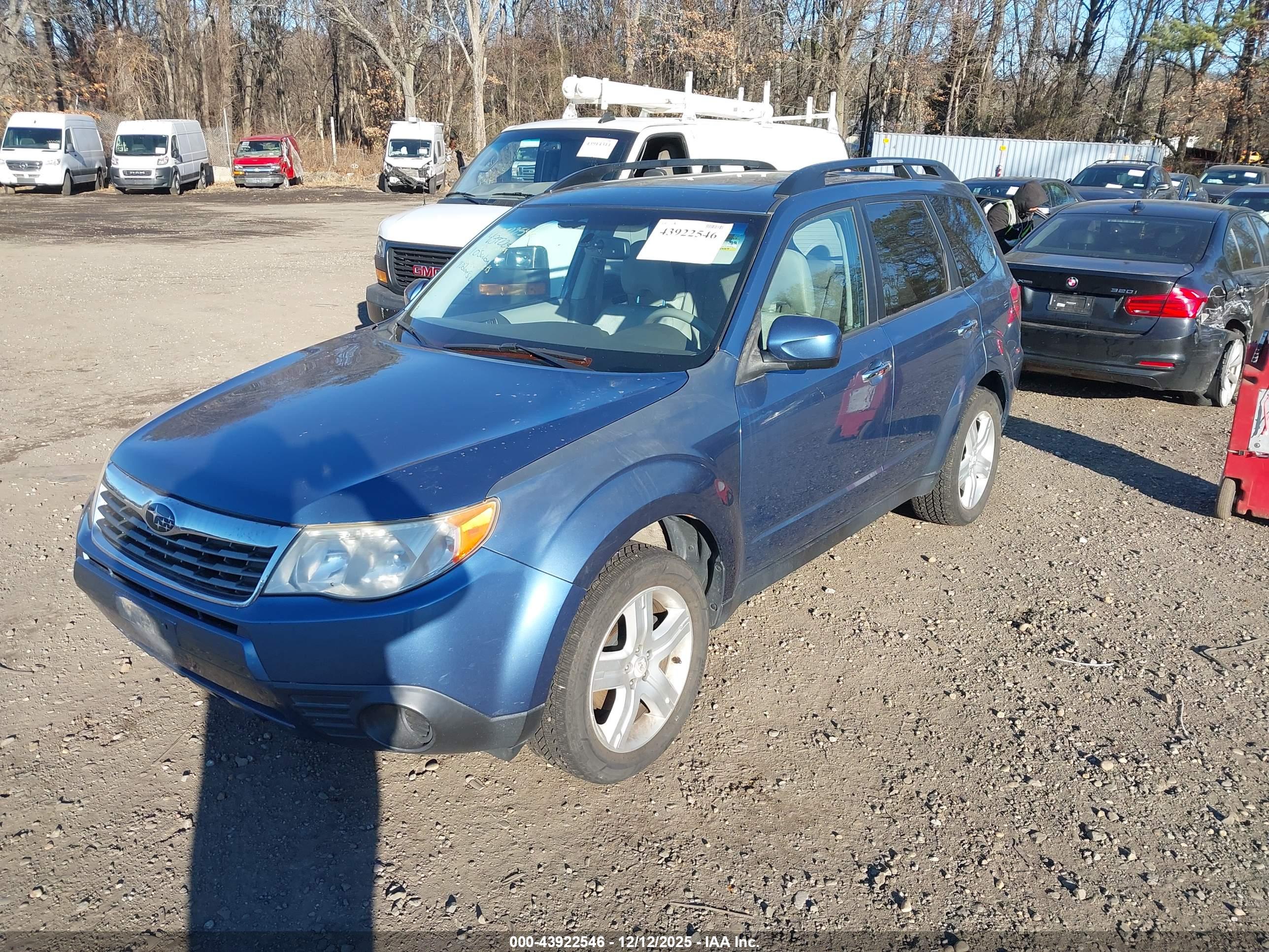 SUBARU FORESTER image 2