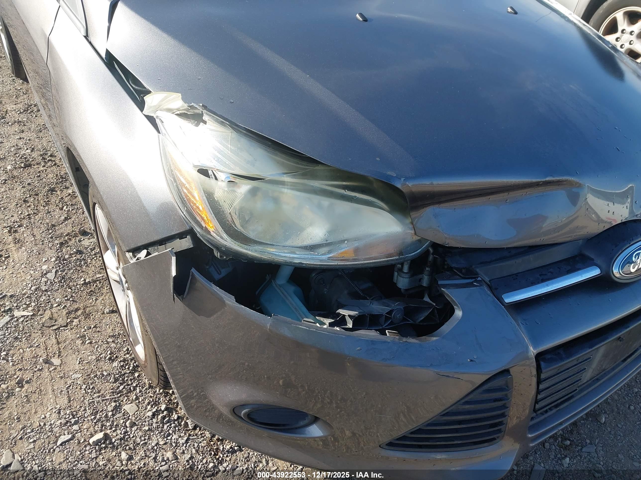 FORD FOCUS image 6