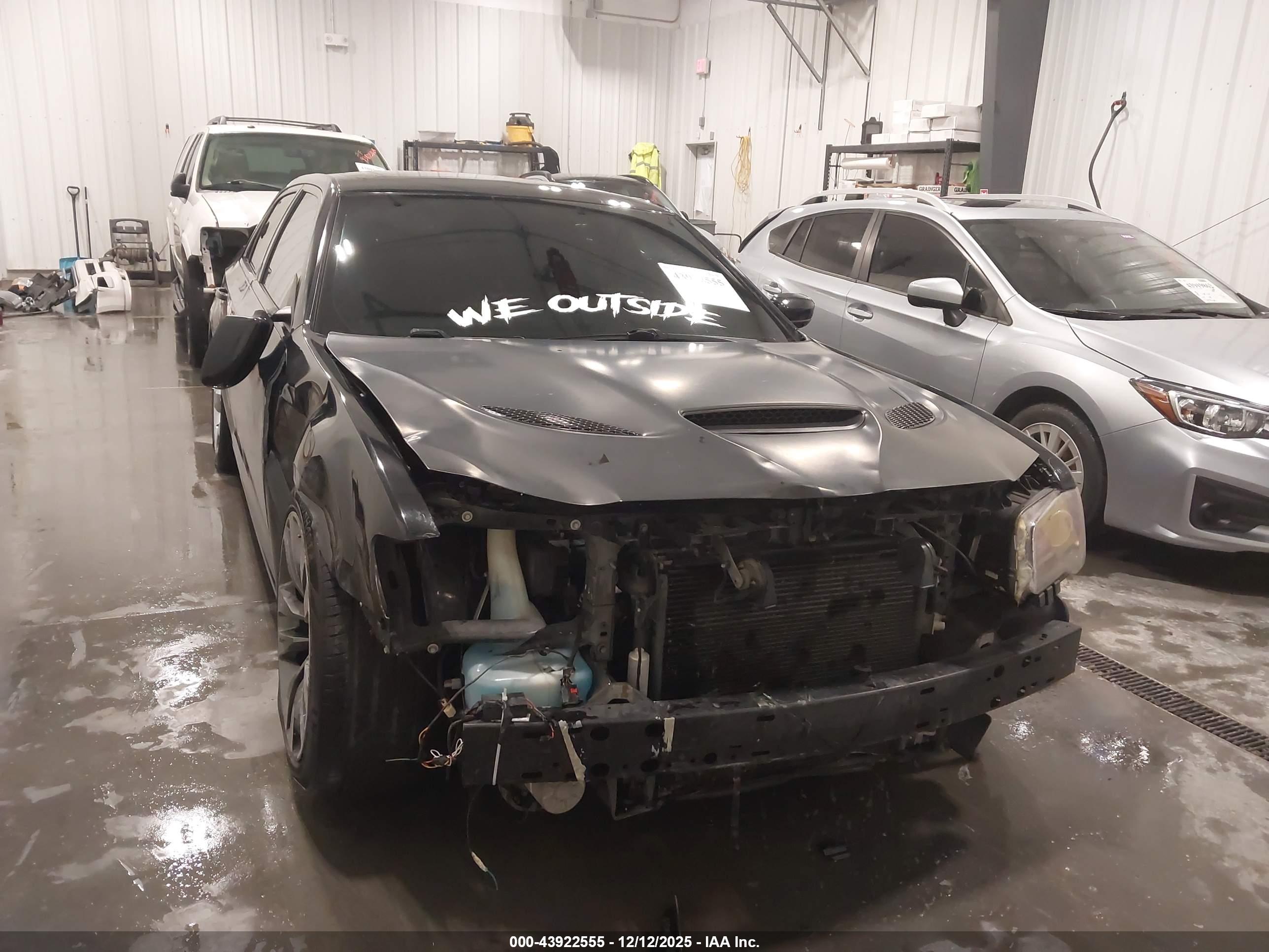 CHRYSLER 300C image 6