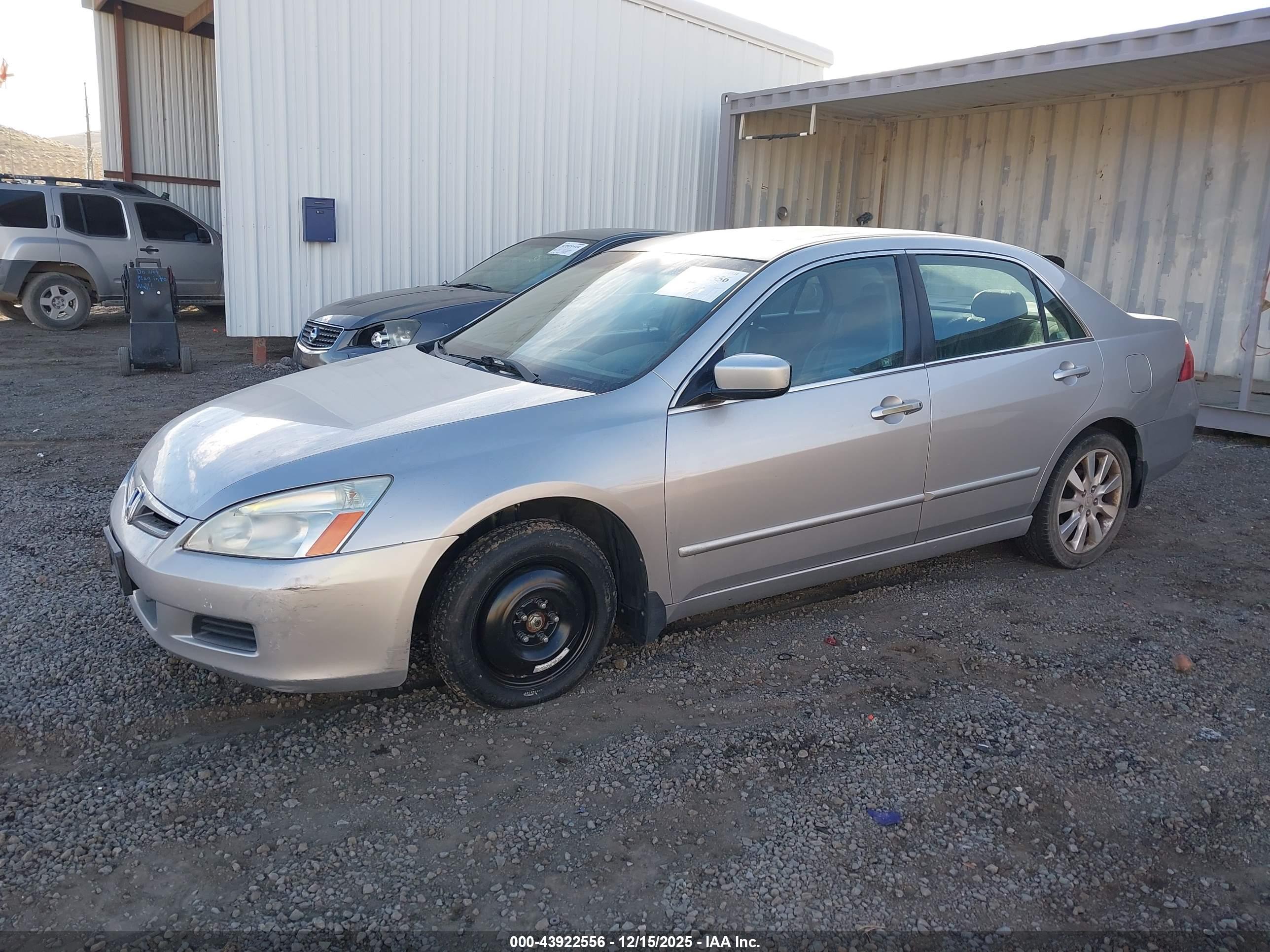 HONDA ACCORD image 2