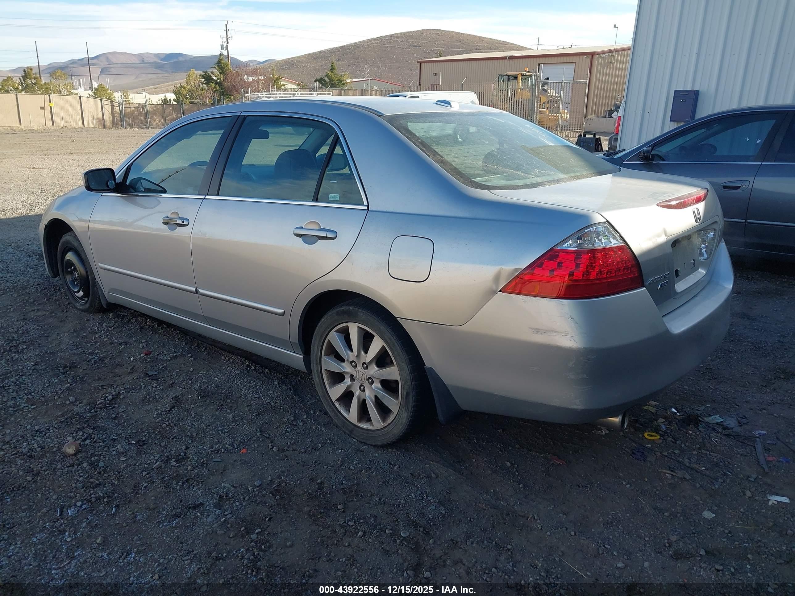 HONDA ACCORD image 3