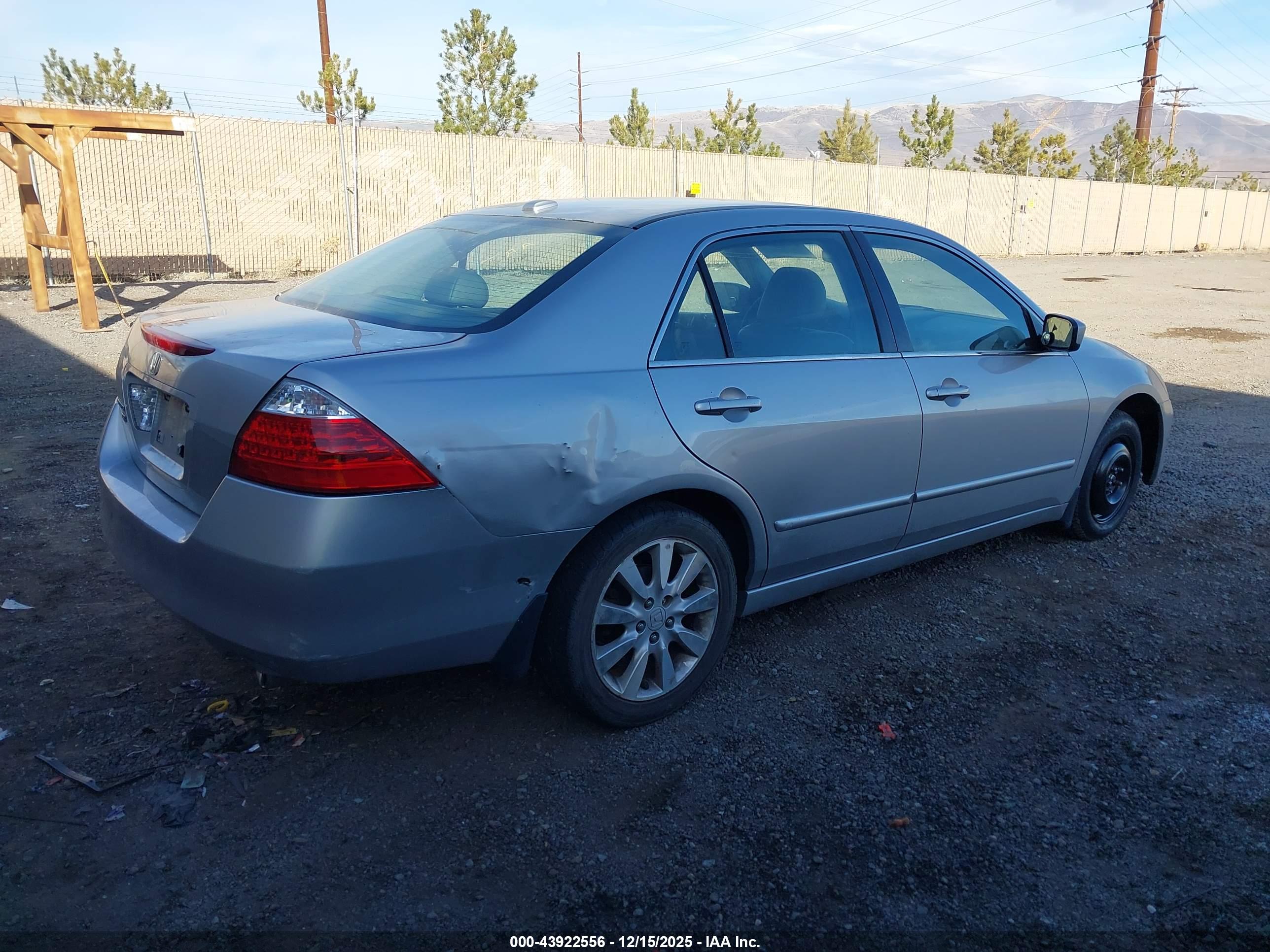 HONDA ACCORD image 4