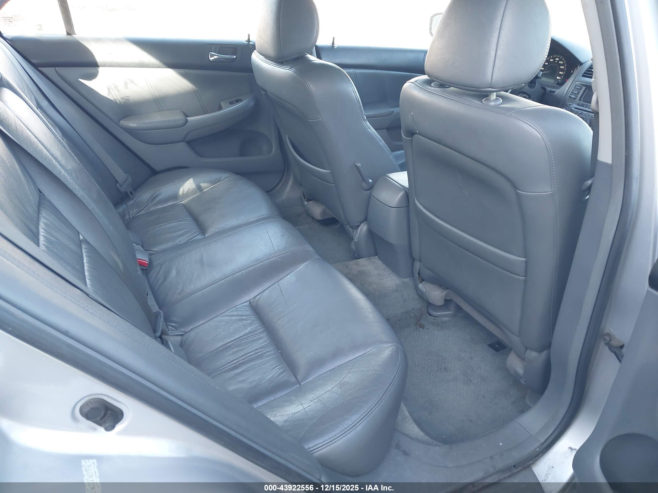 HONDA ACCORD image 8