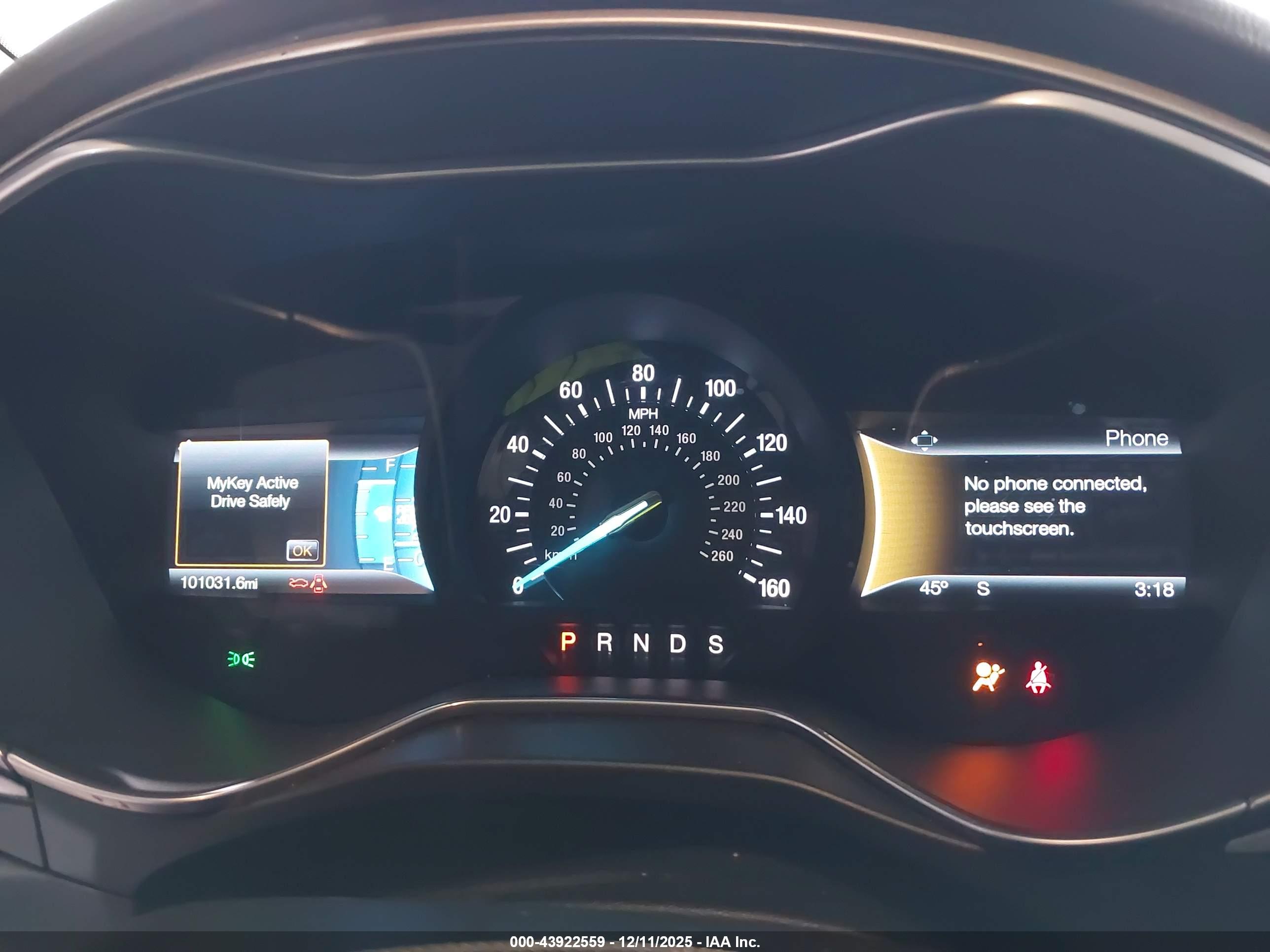 FORD FUSION image 7