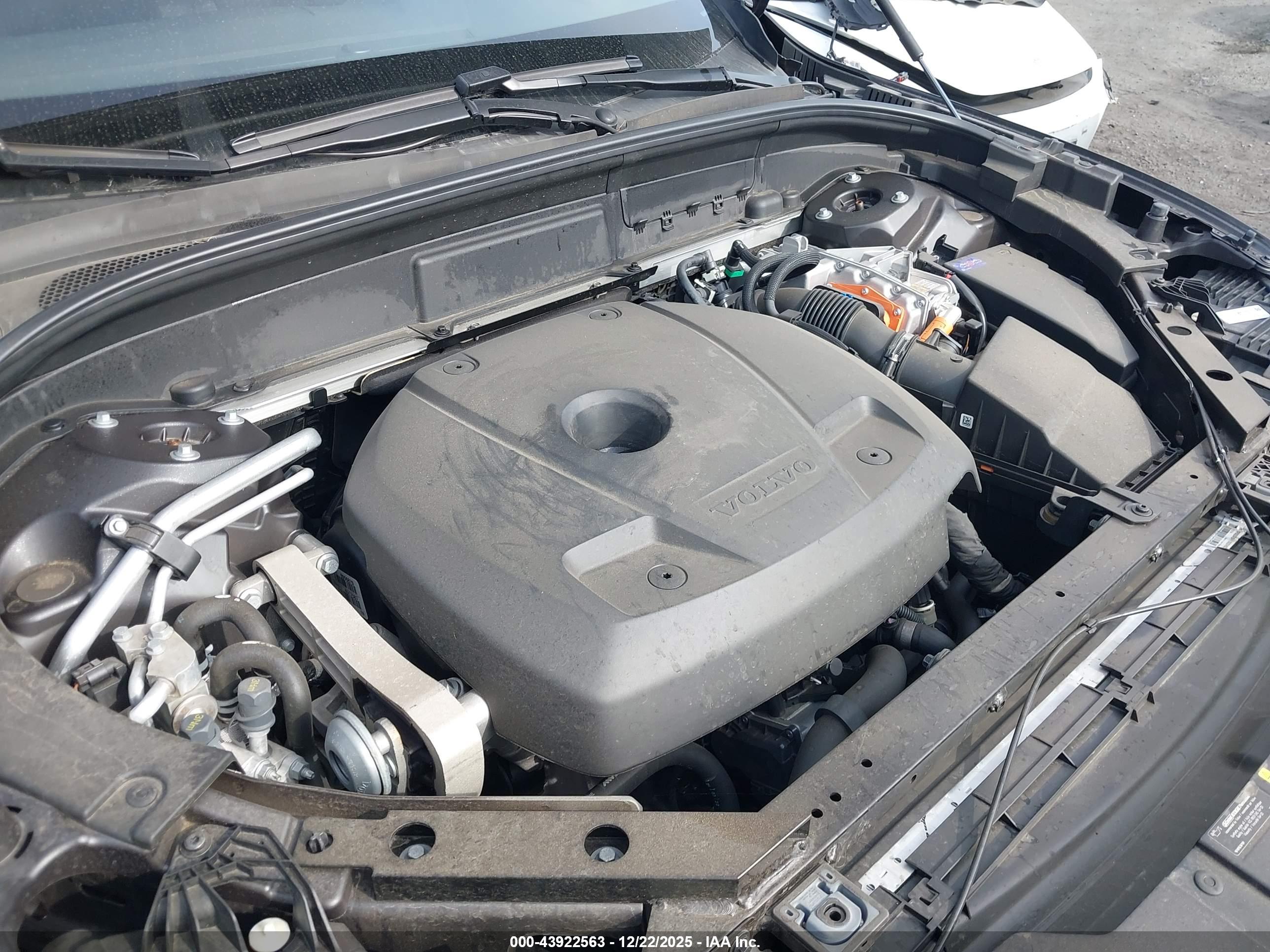 VOLVO XC60 image 10