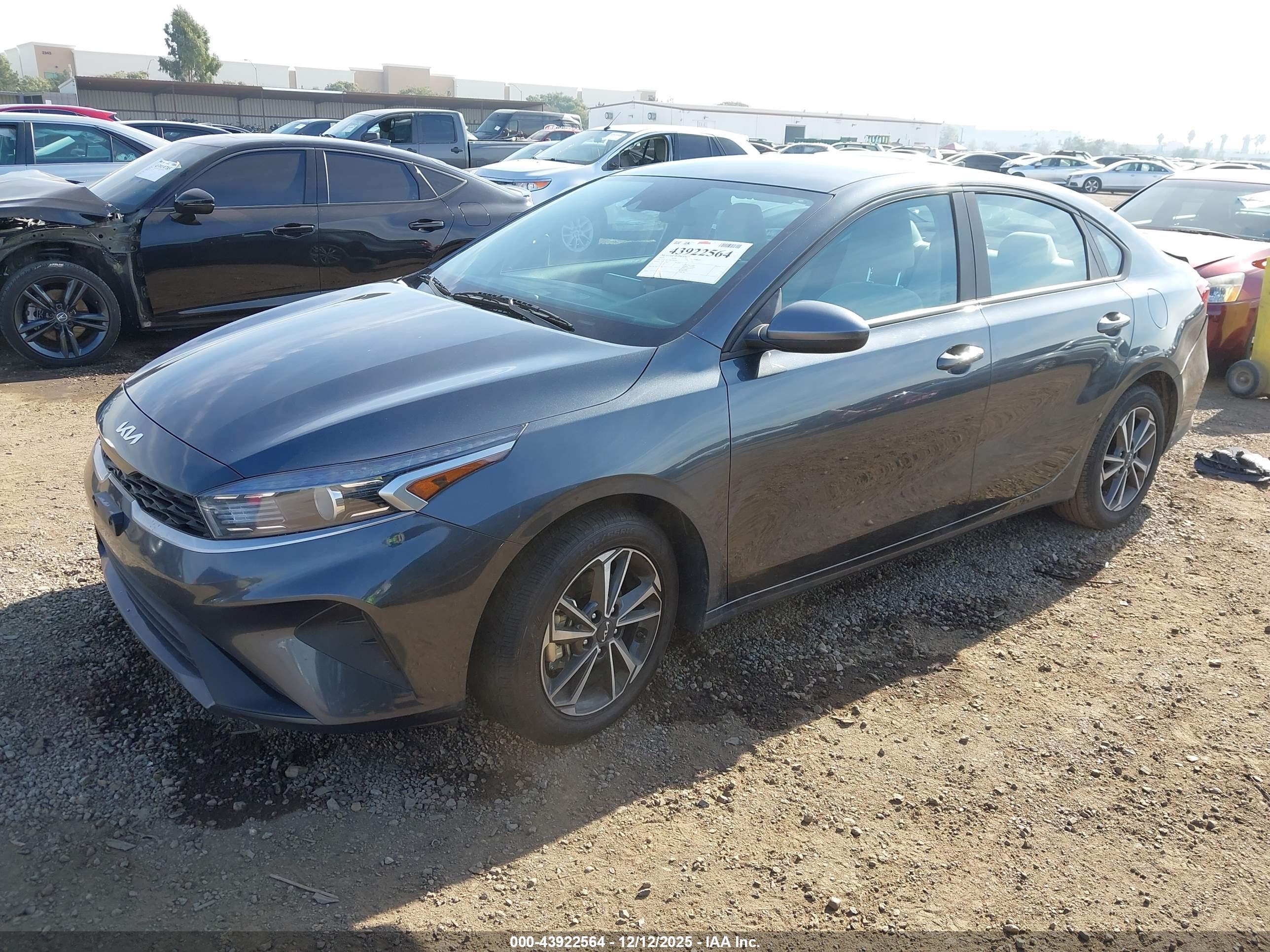KIA FORTE image 2
