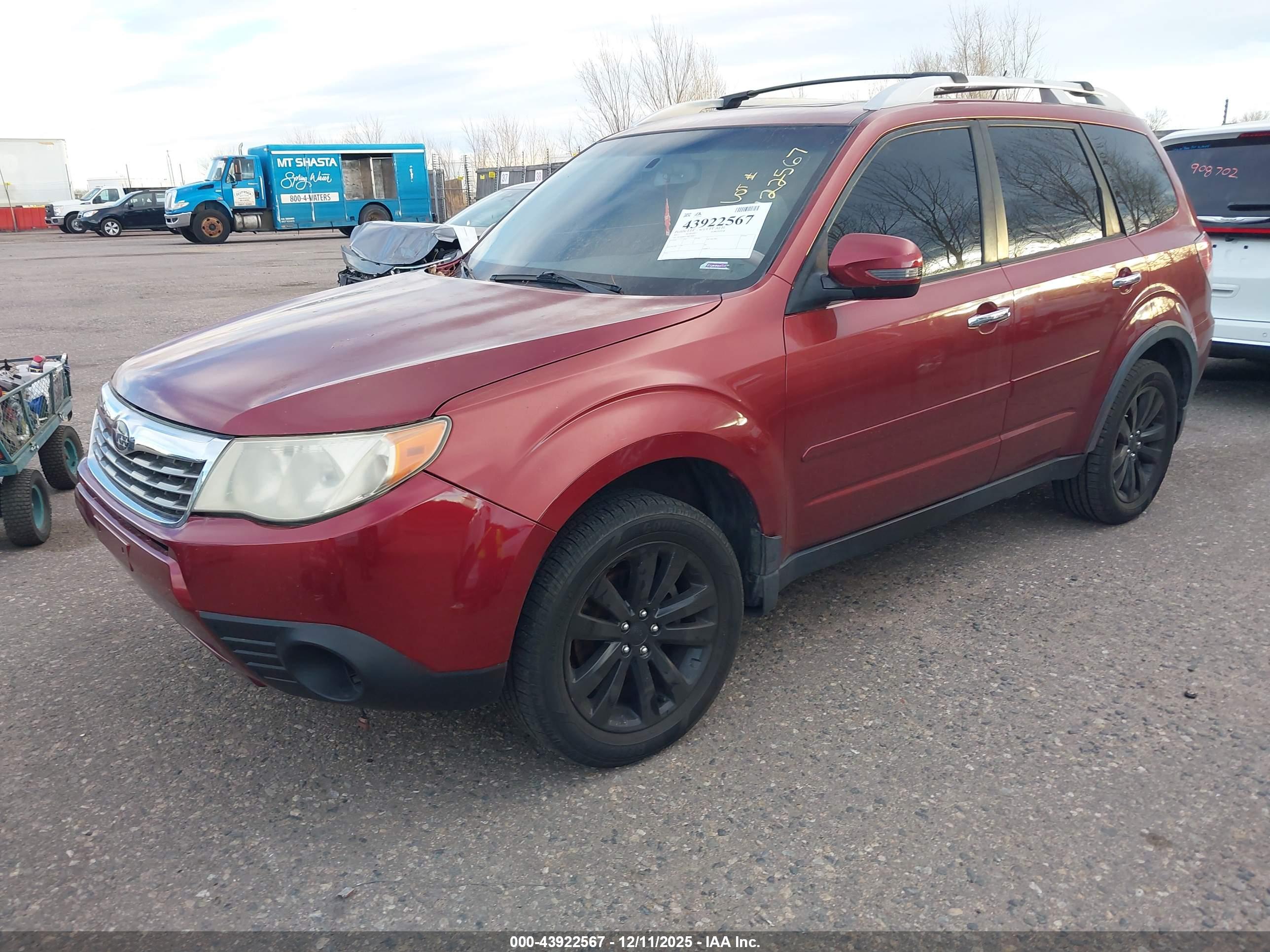 SUBARU FORESTER image 2