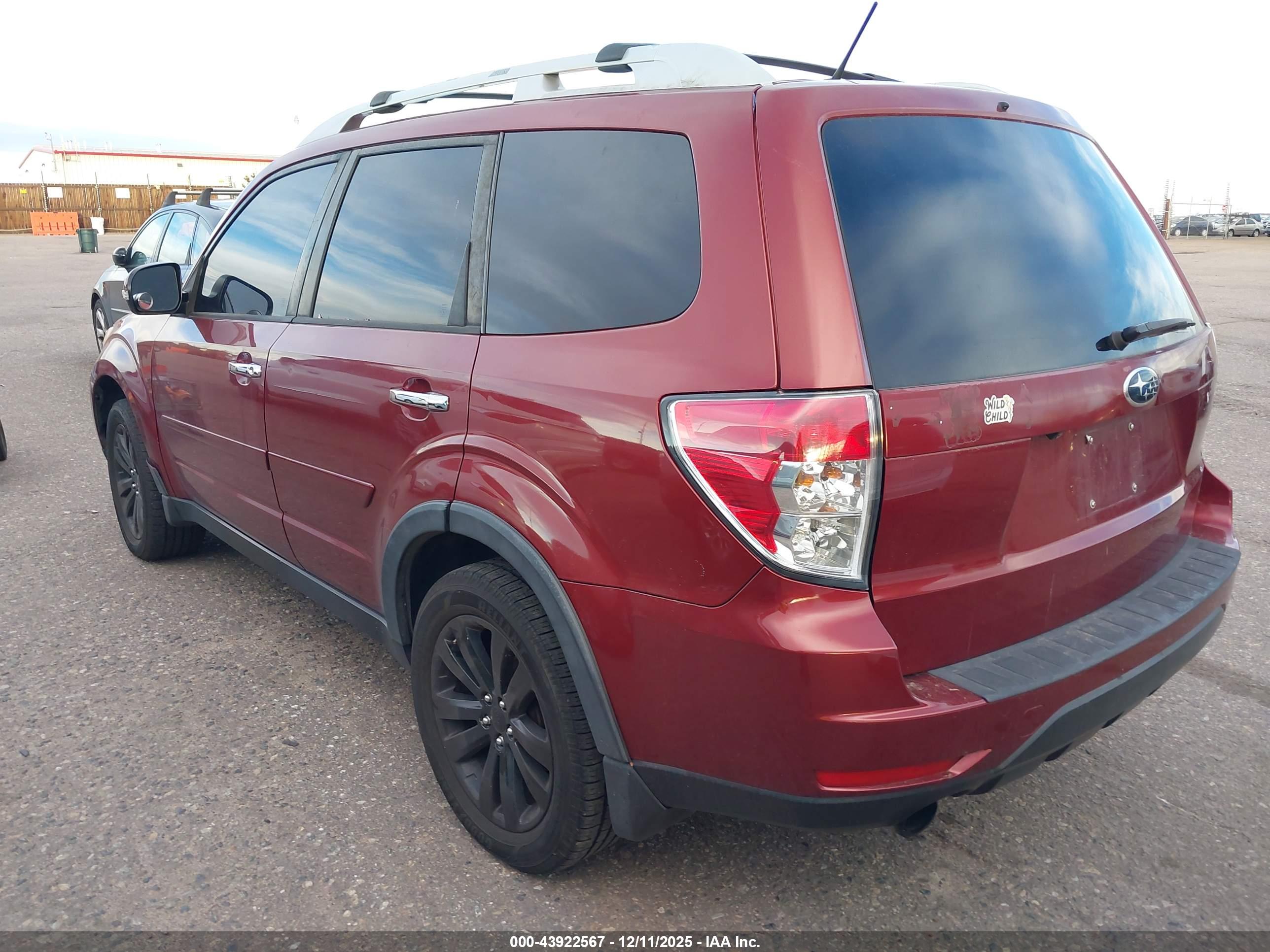 SUBARU FORESTER image 3