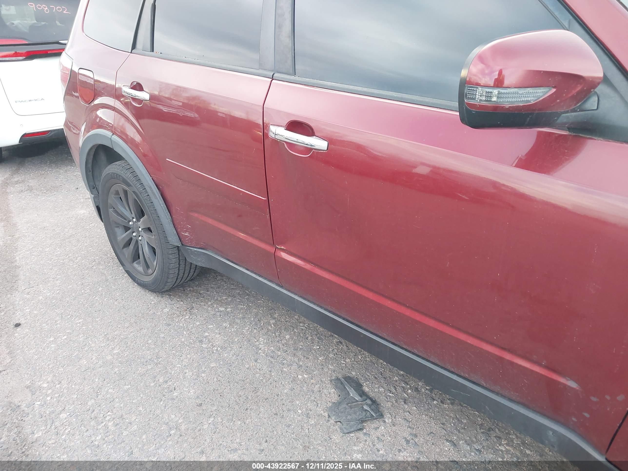 SUBARU FORESTER image 6