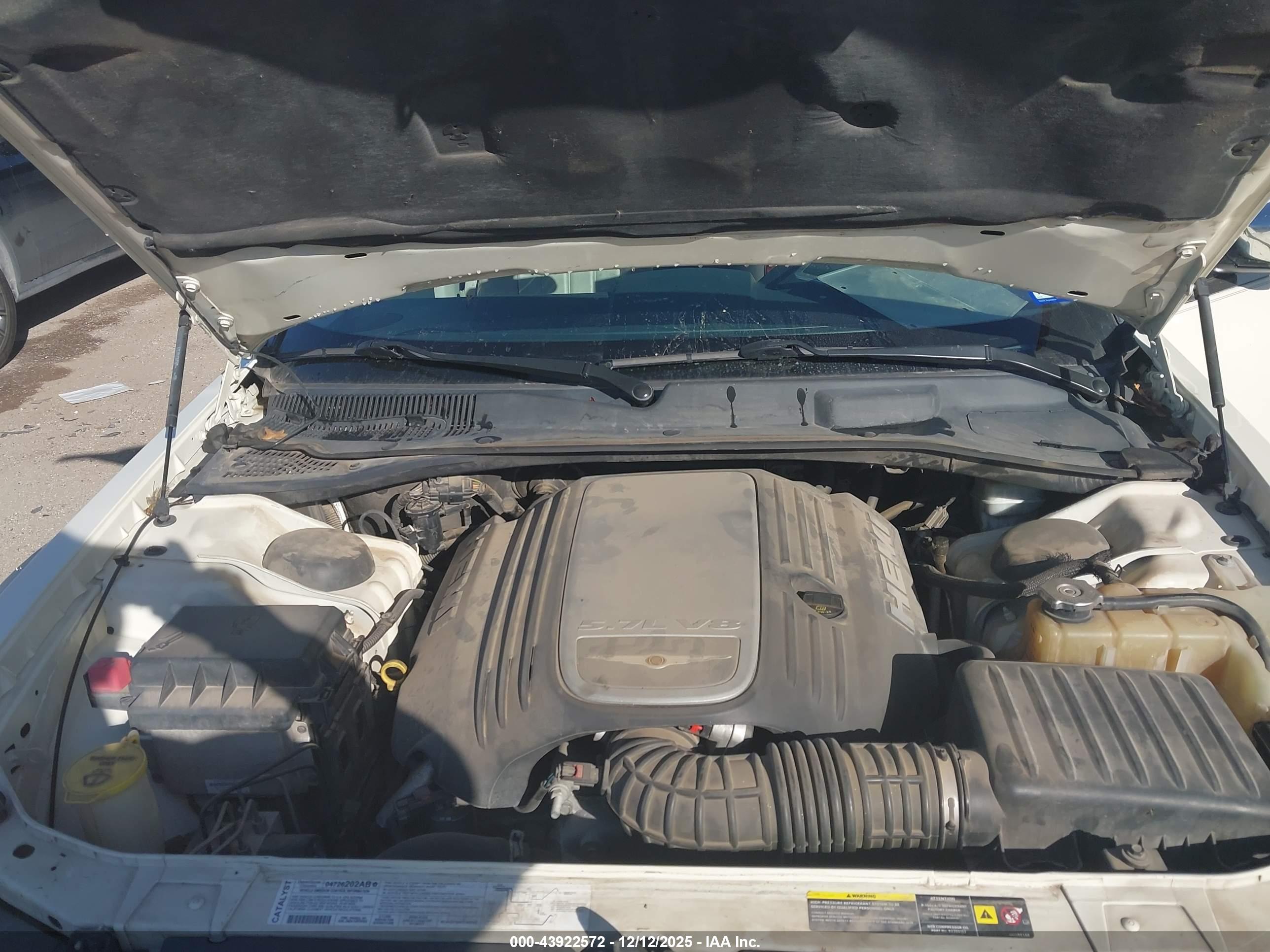 CHRYSLER 300C image 10