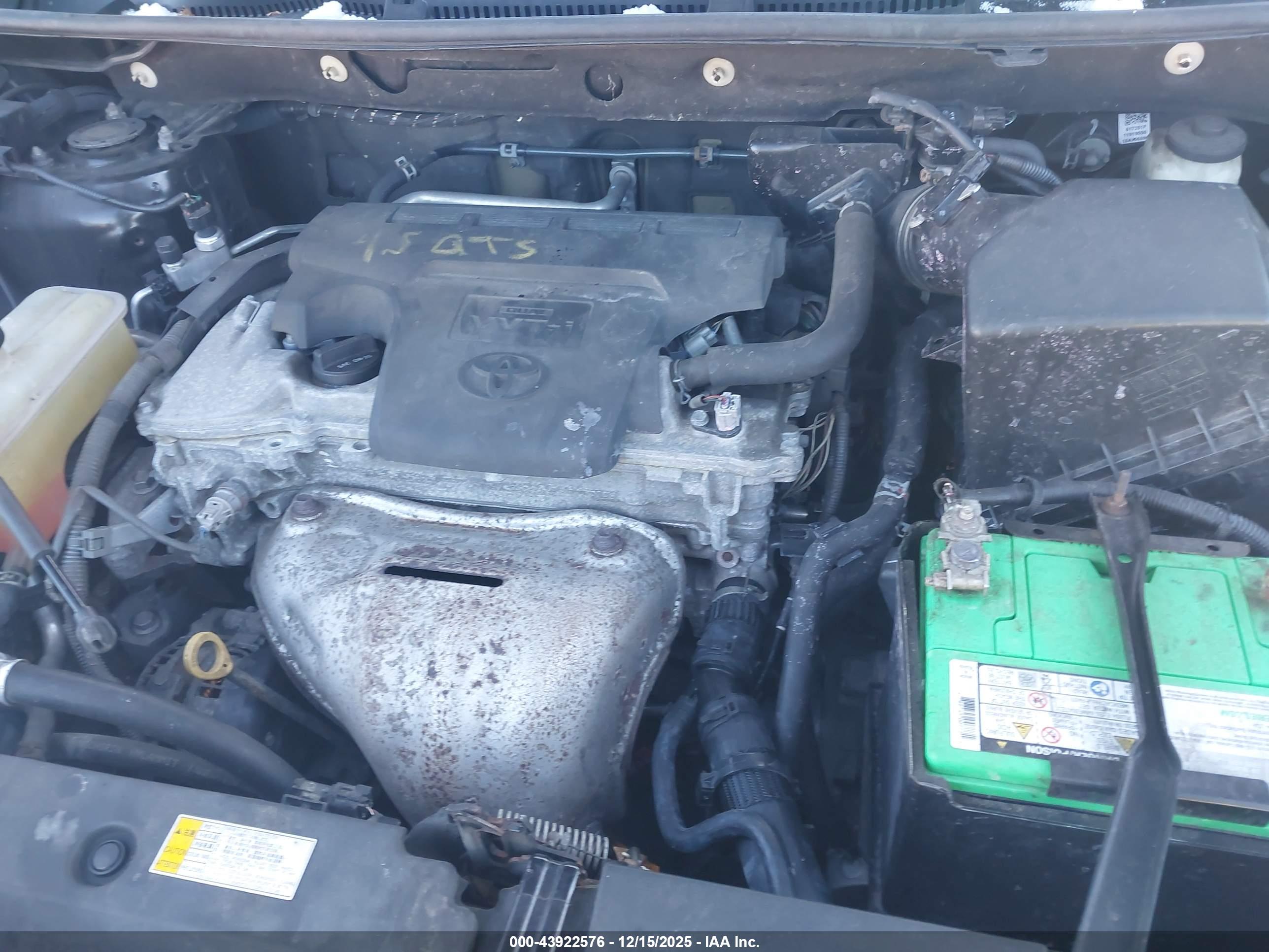 TOYOTA RAV4 image 10