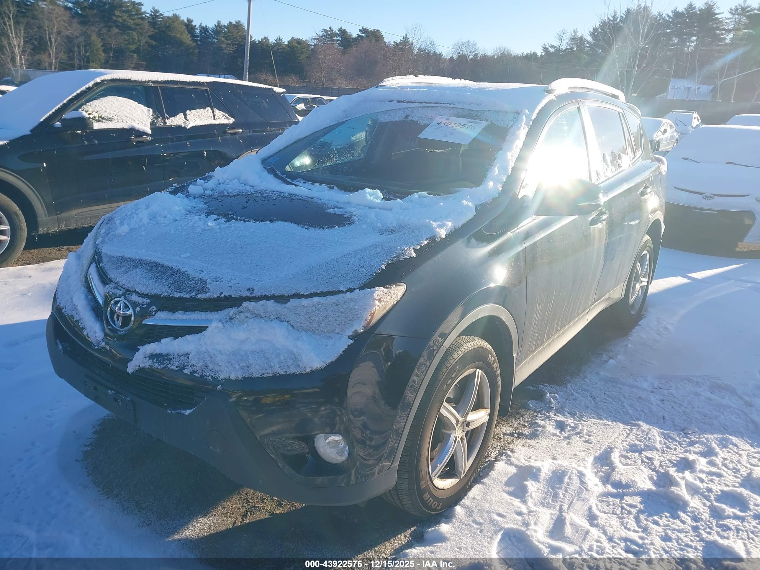 TOYOTA RAV4 image 2