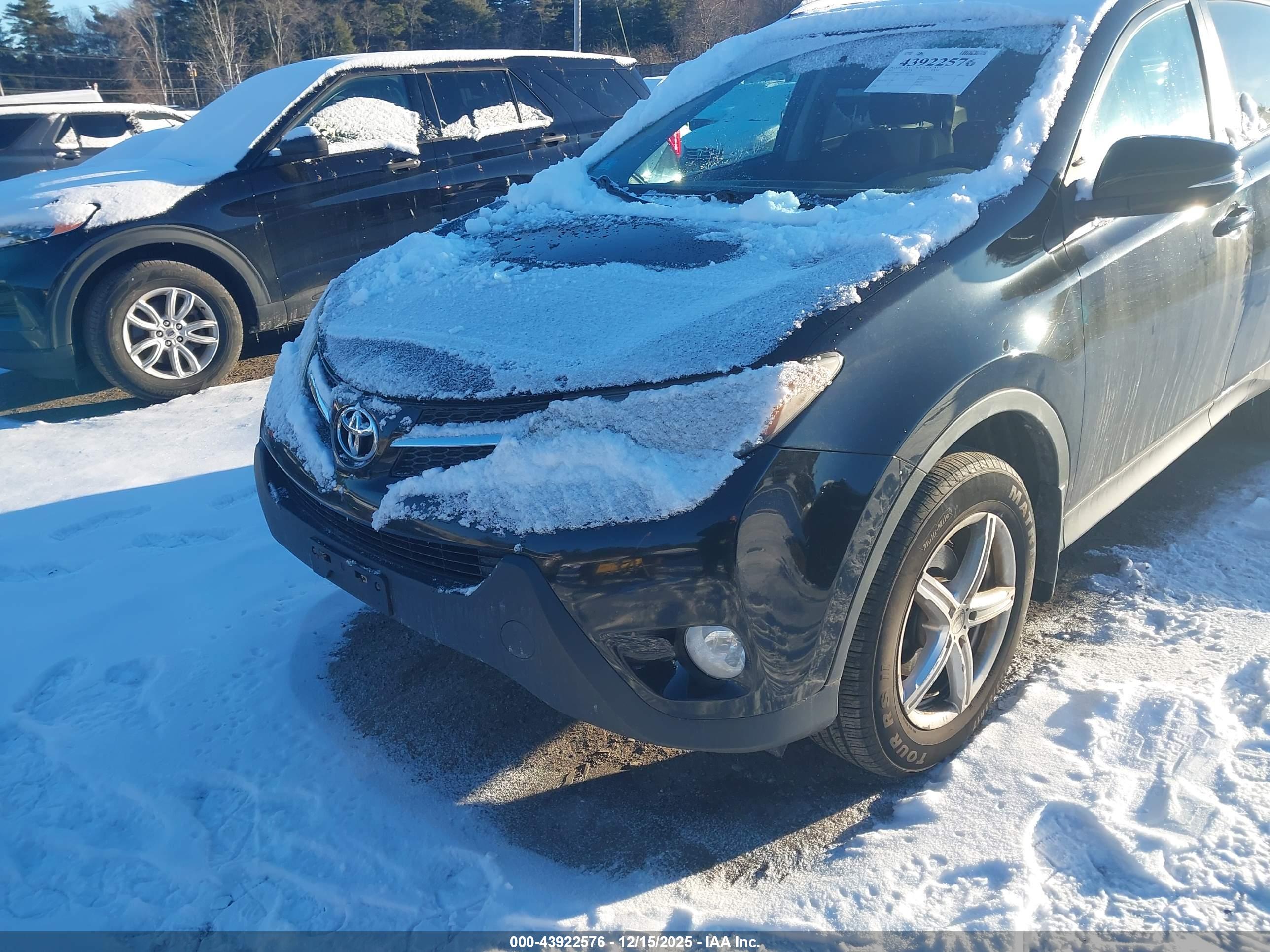 TOYOTA RAV4 image 6