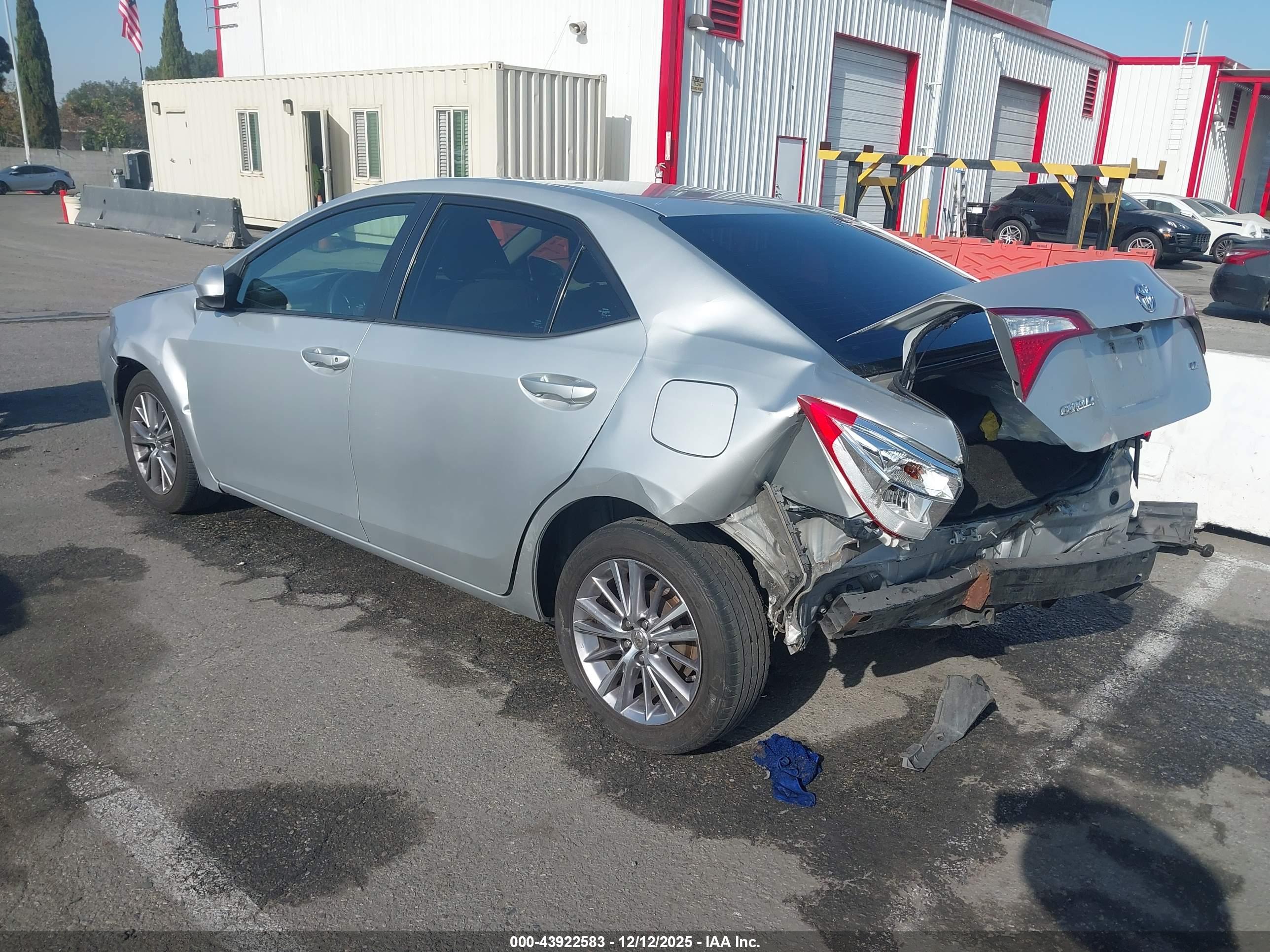 TOYOTA COROLLA image 3
