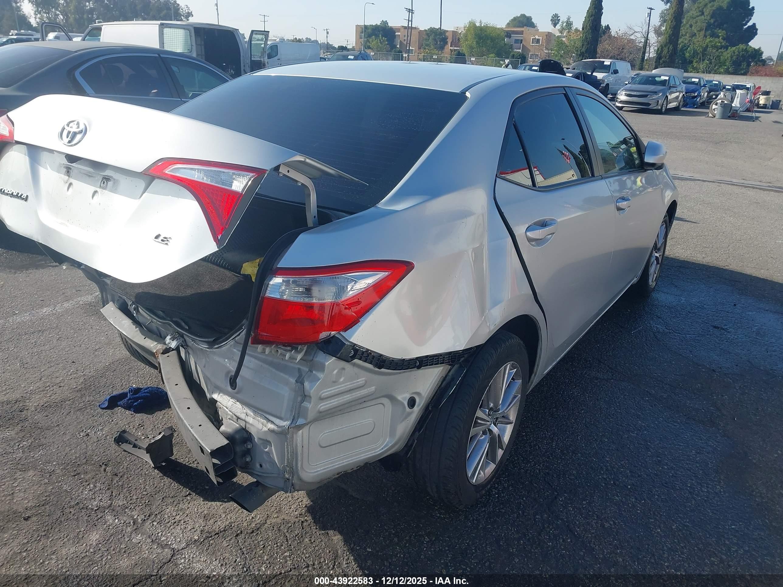 TOYOTA COROLLA image 4