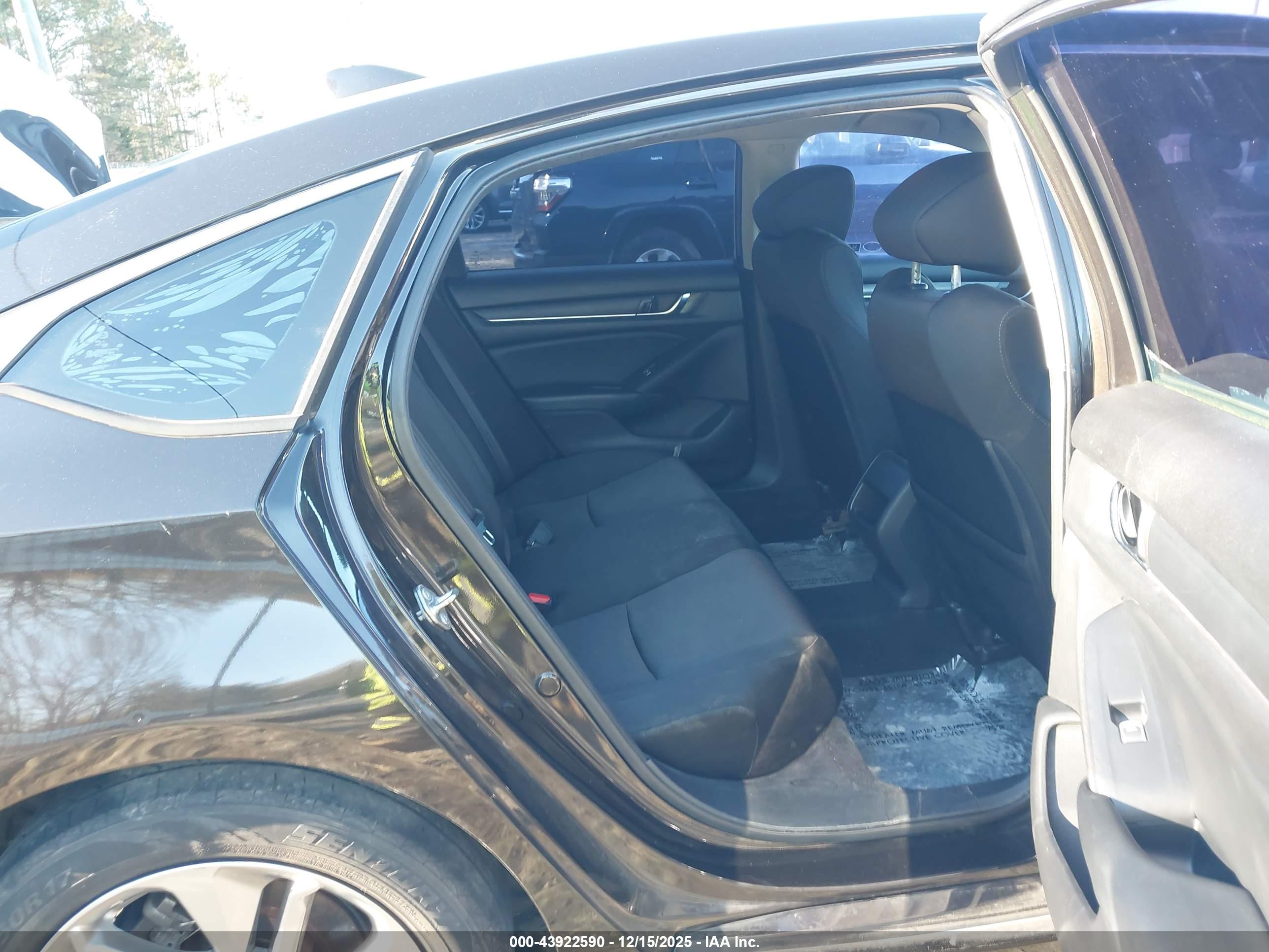 HONDA ACCORD image 8