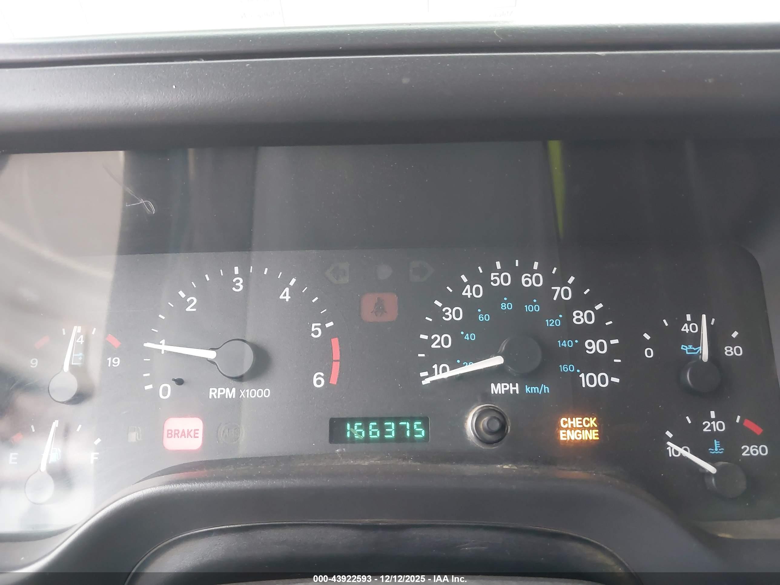 JEEP WRANGLER image 7