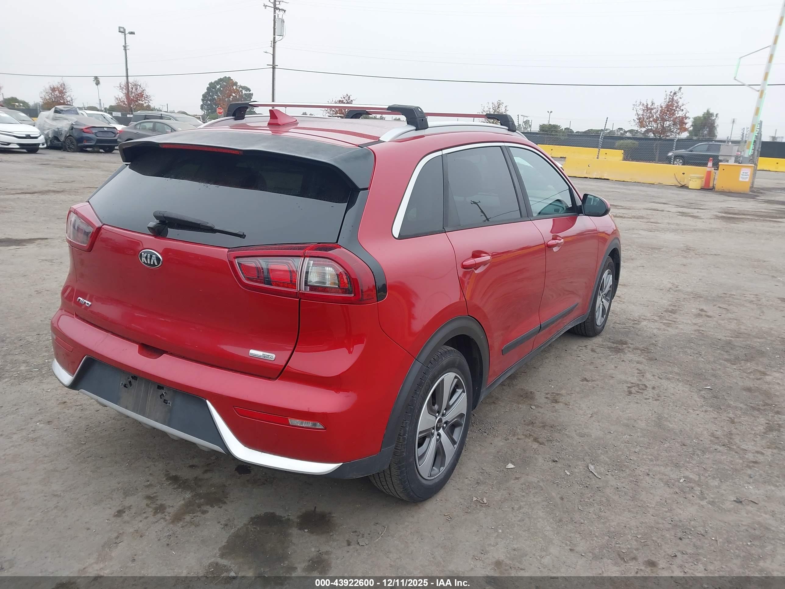 KIA NIRO image 4