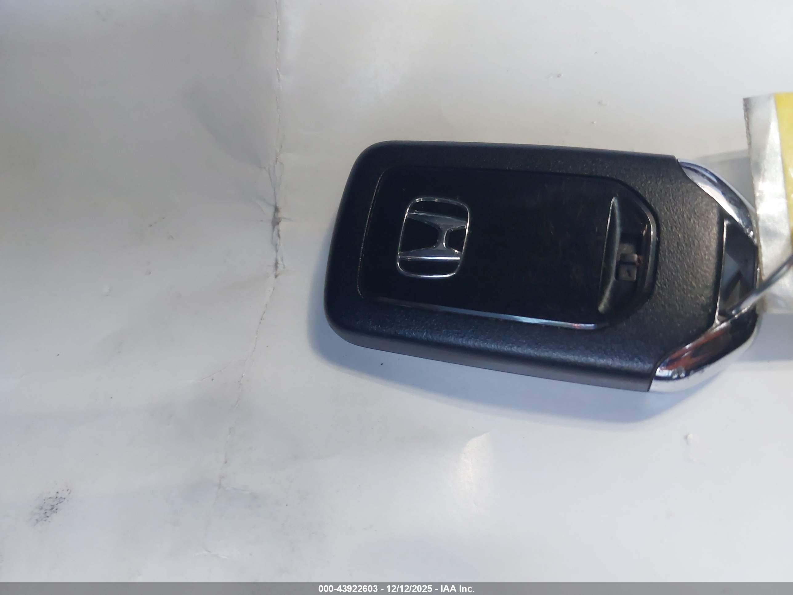 HONDA CIVIC image 11