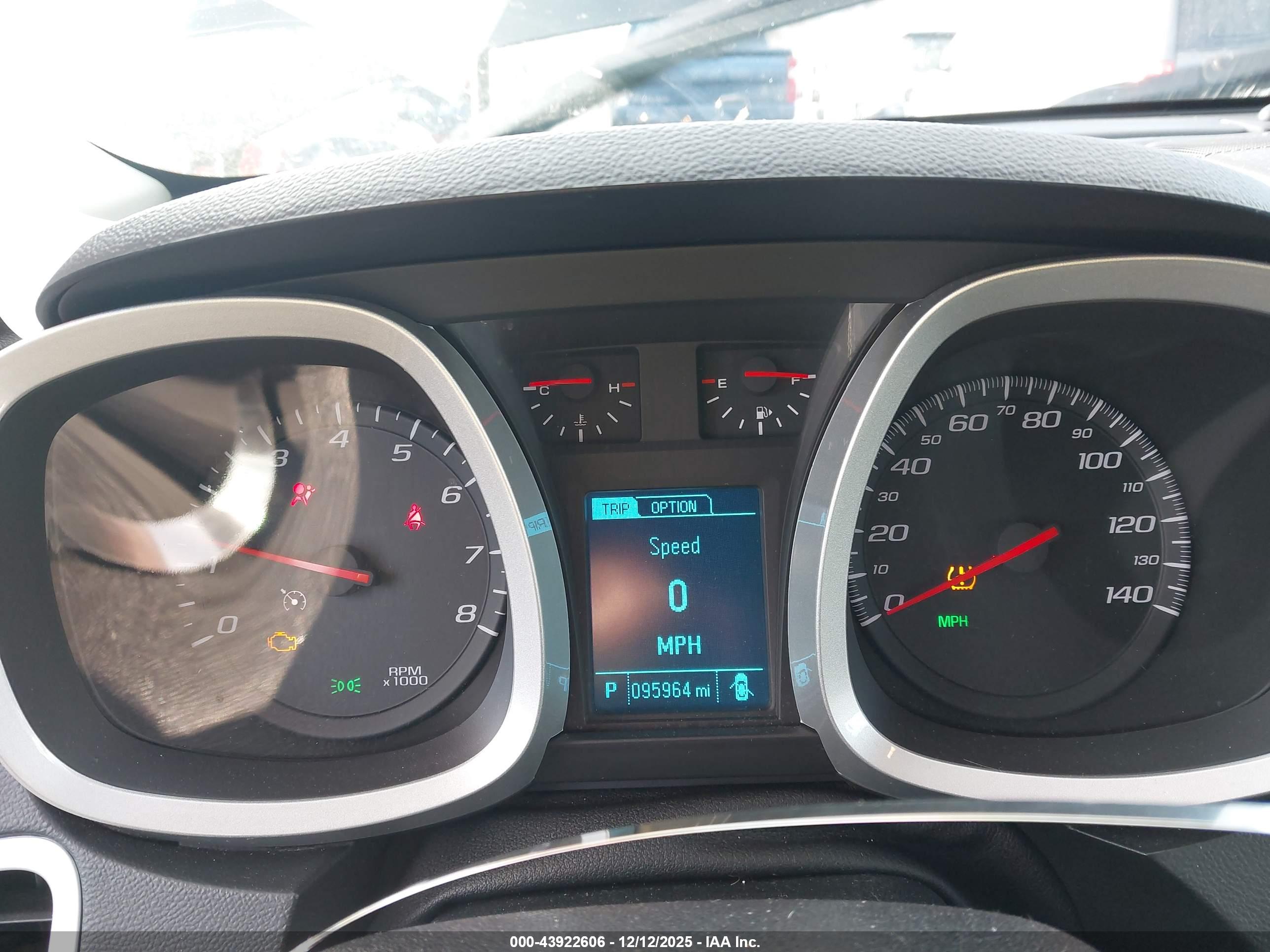 CHEVROLET EQUINOX image 7