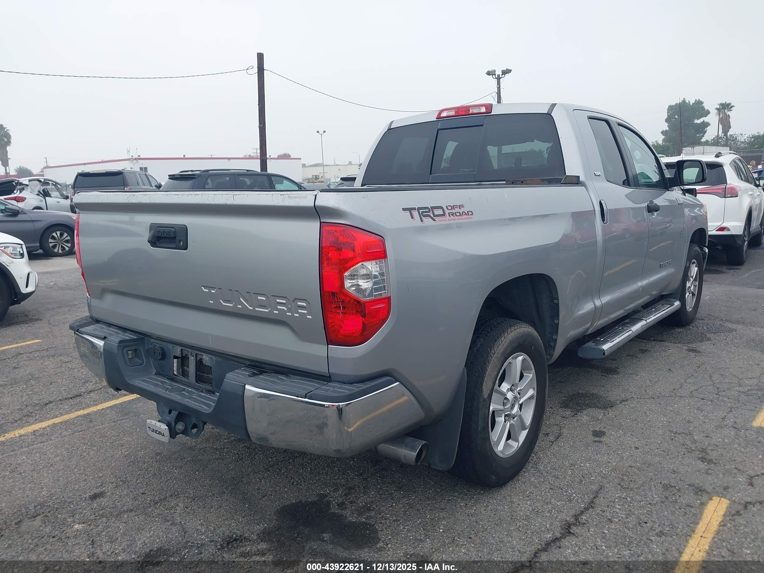 TOYOTA TUNDRA image 4