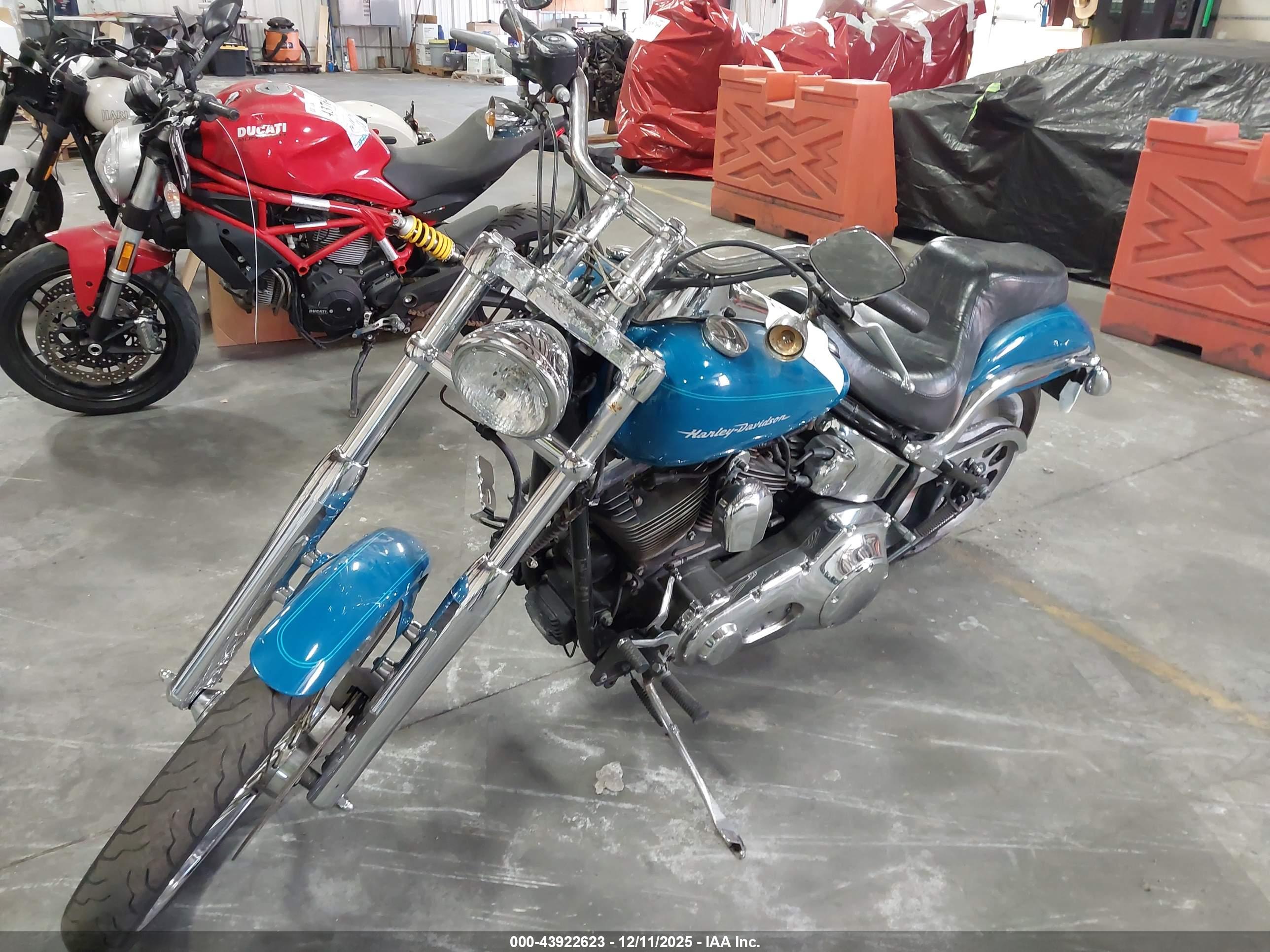 HARLEY-DAVIDSON FXSTDI image 2