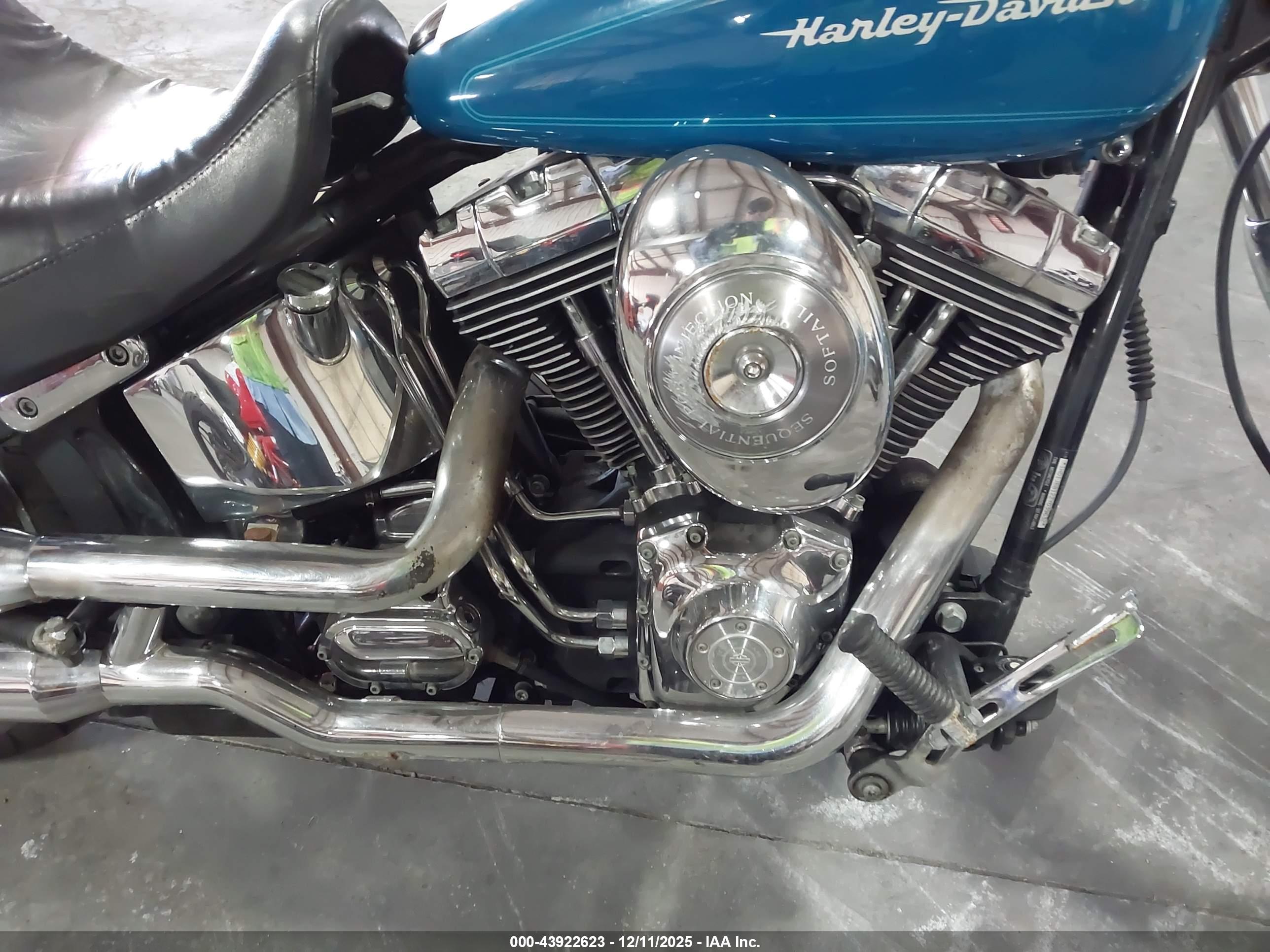 HARLEY-DAVIDSON FXSTDI image 8