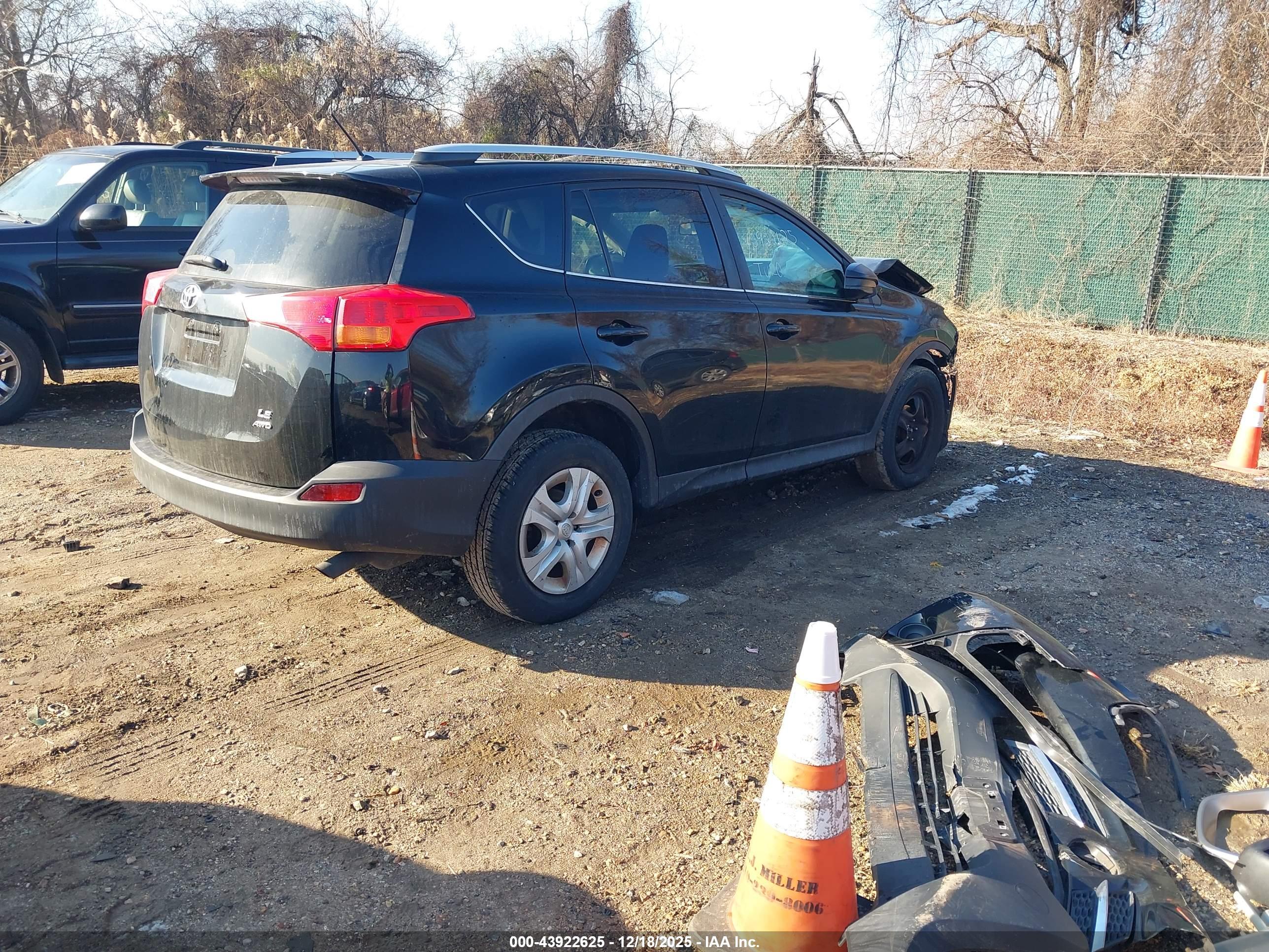 TOYOTA RAV4 image 4
