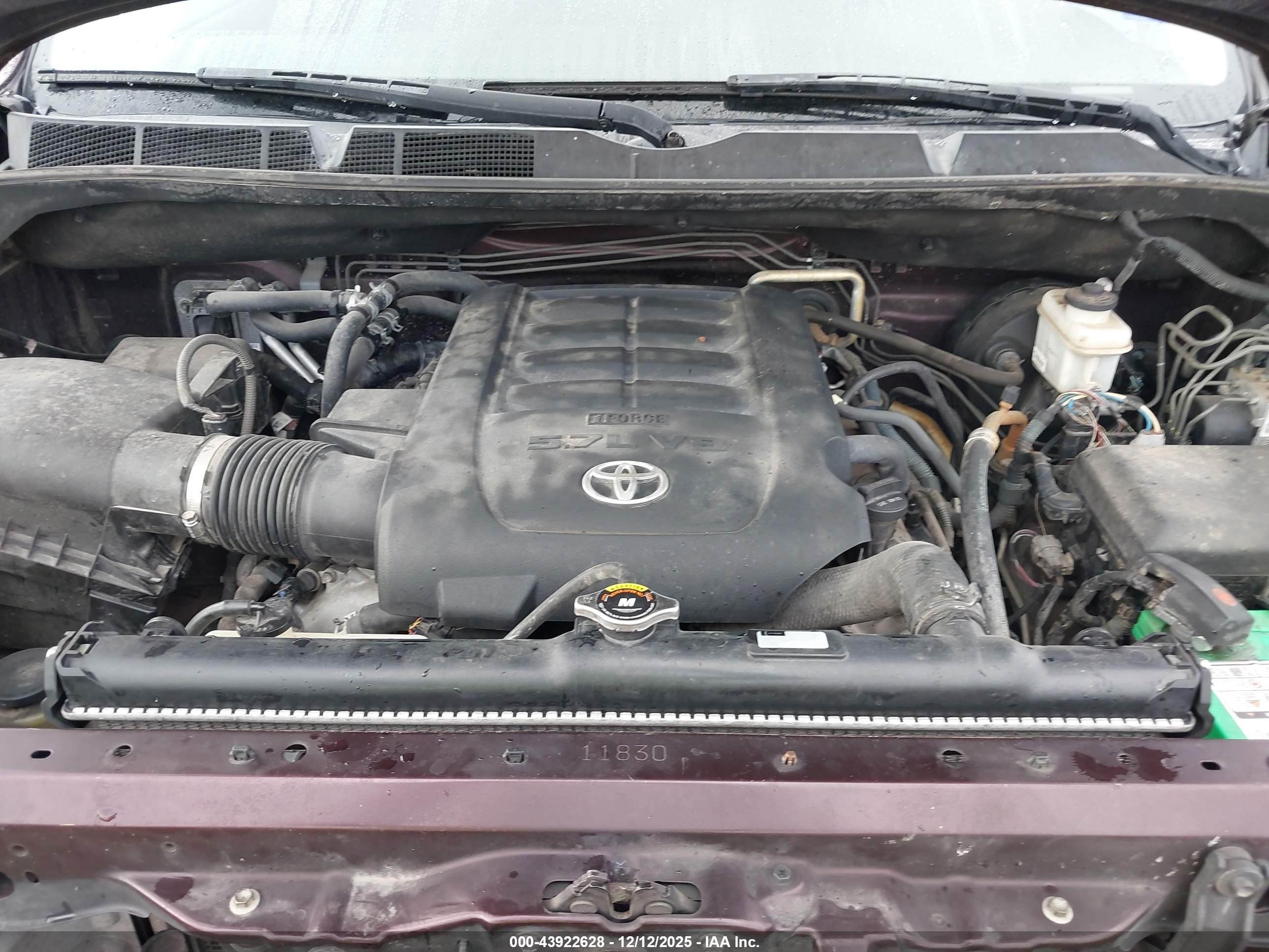 TOYOTA SEQUOIA image 10