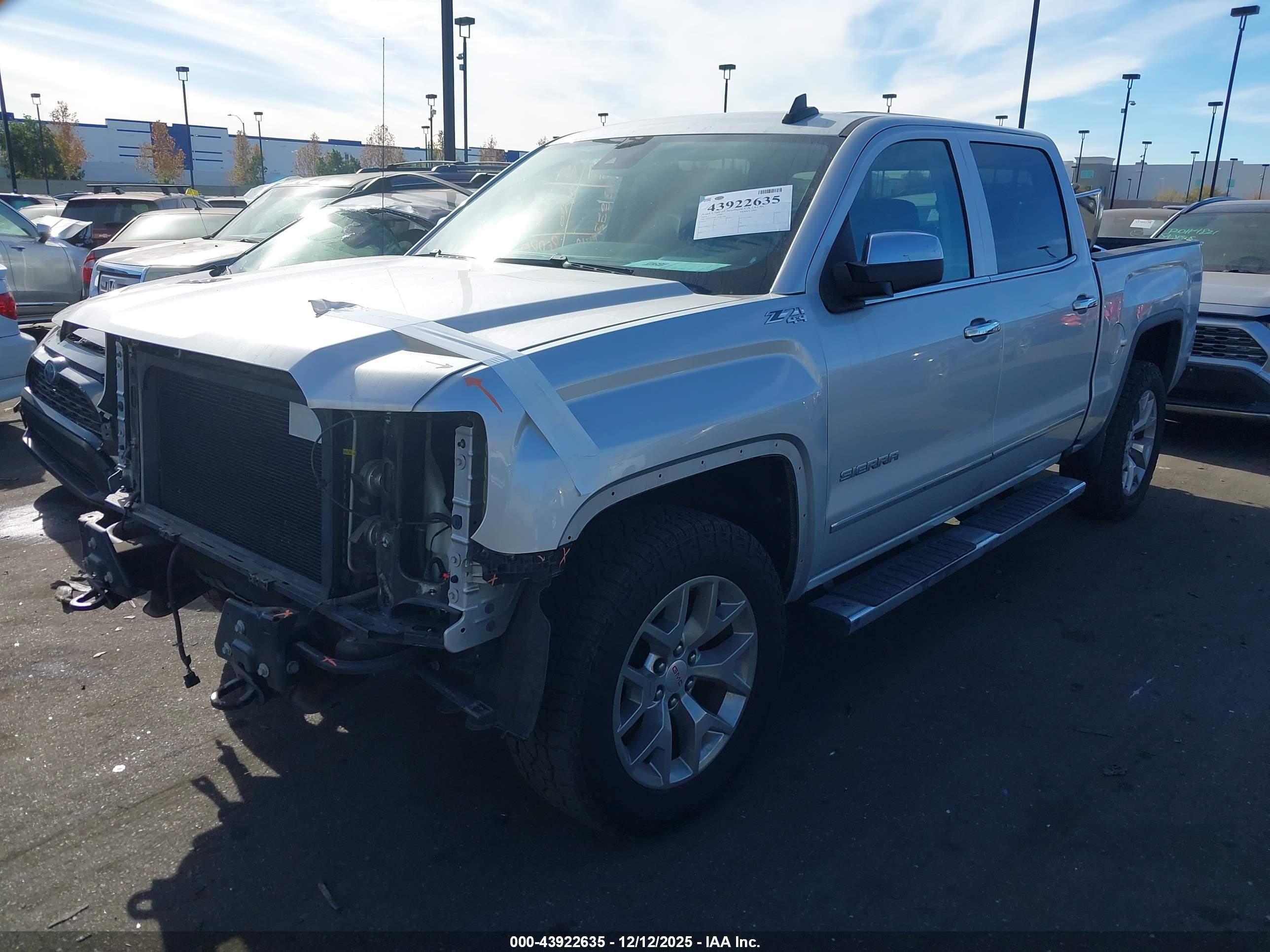 GMC SIERRA image 2