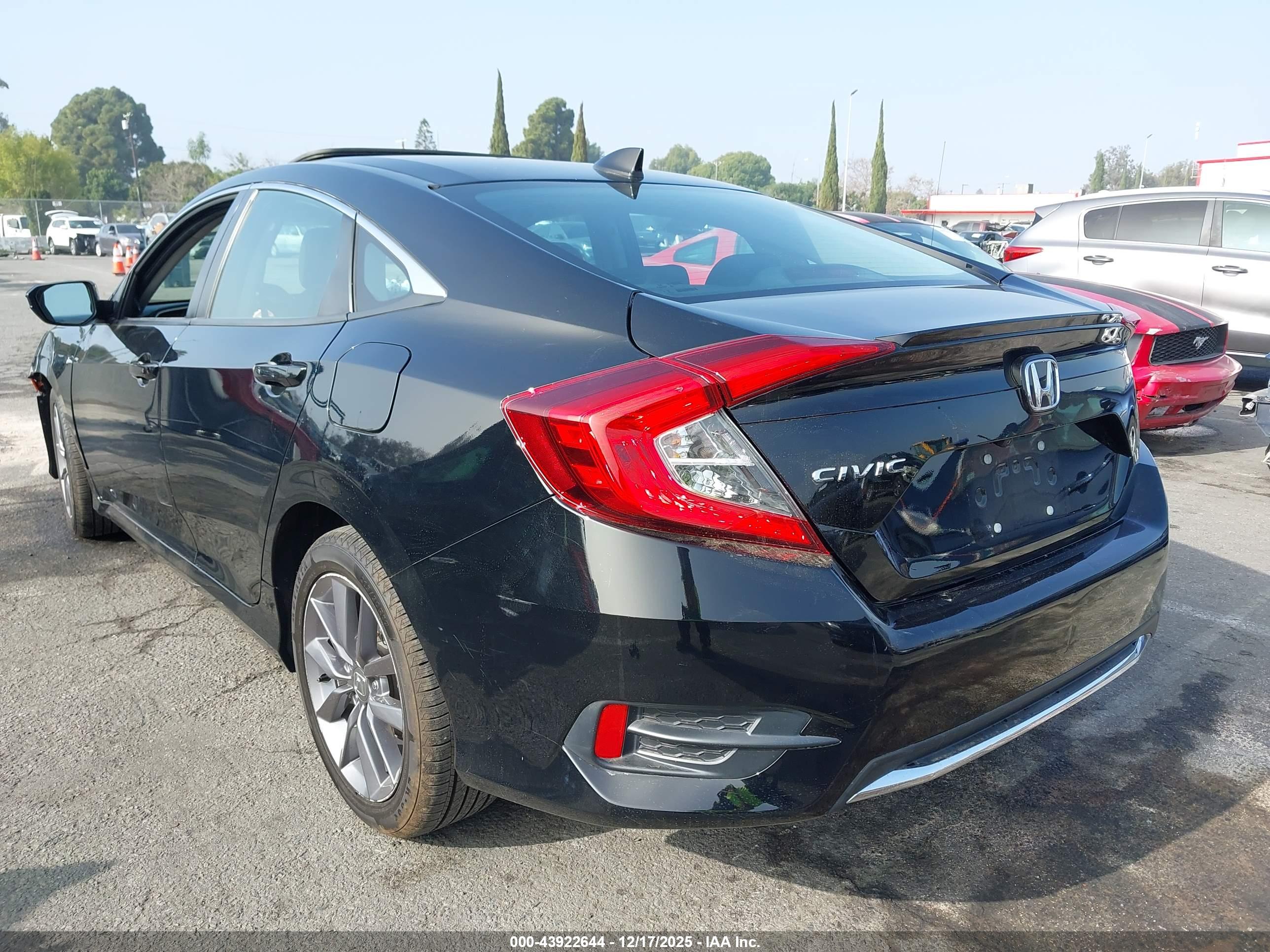 HONDA CIVIC image 3