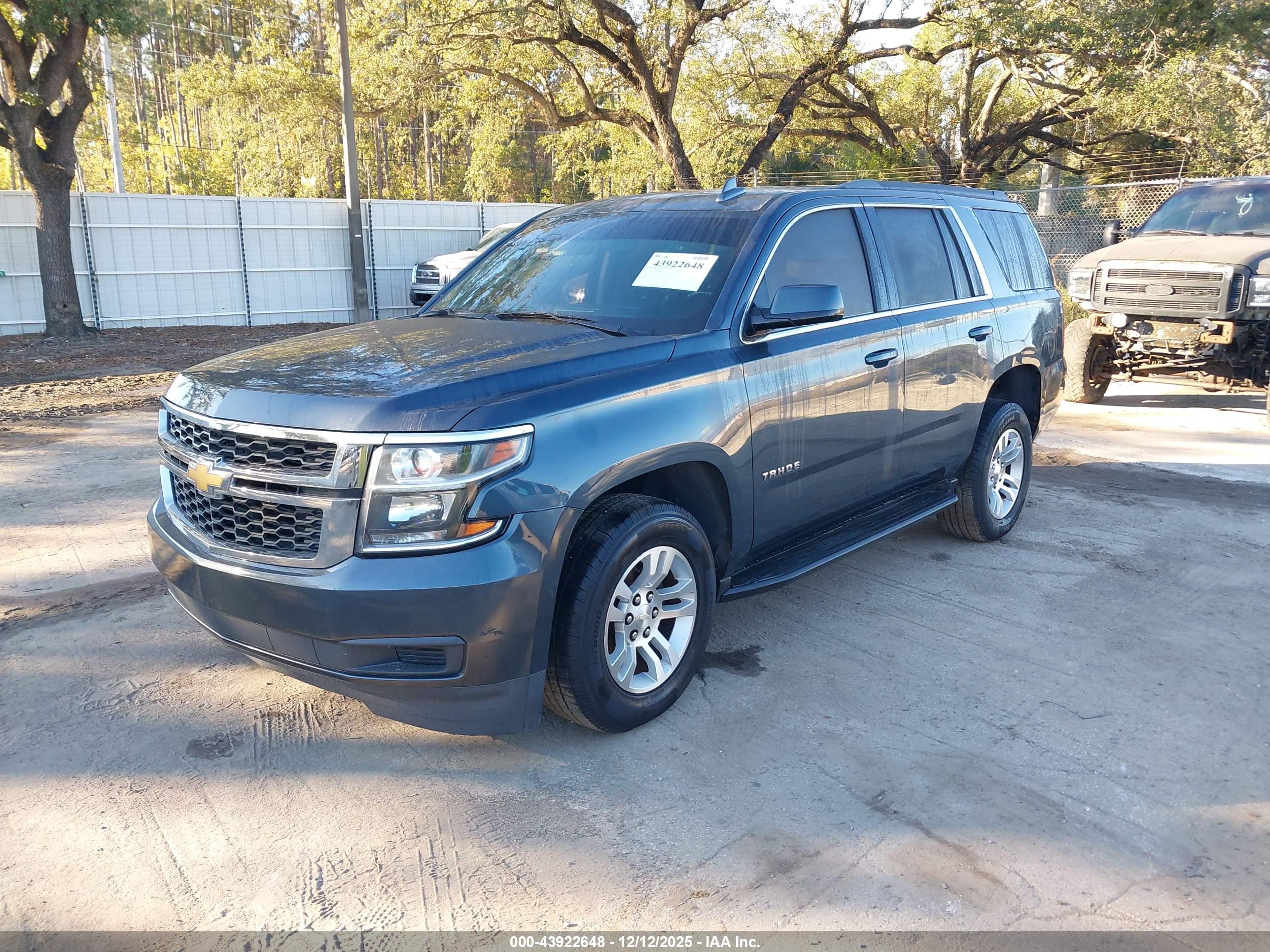CHEVROLET TAHOE image 2