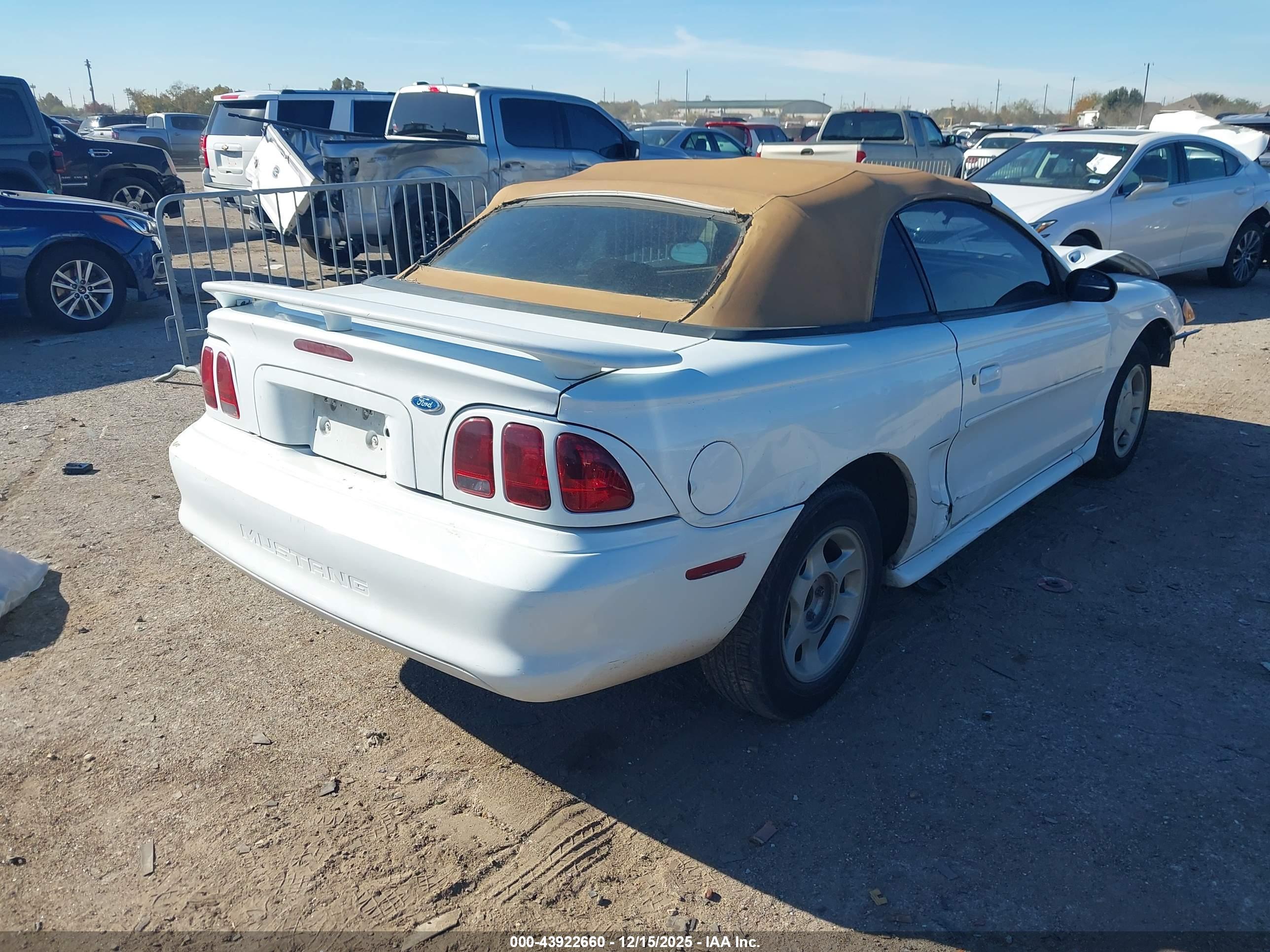 FORD MUSTANG image 4