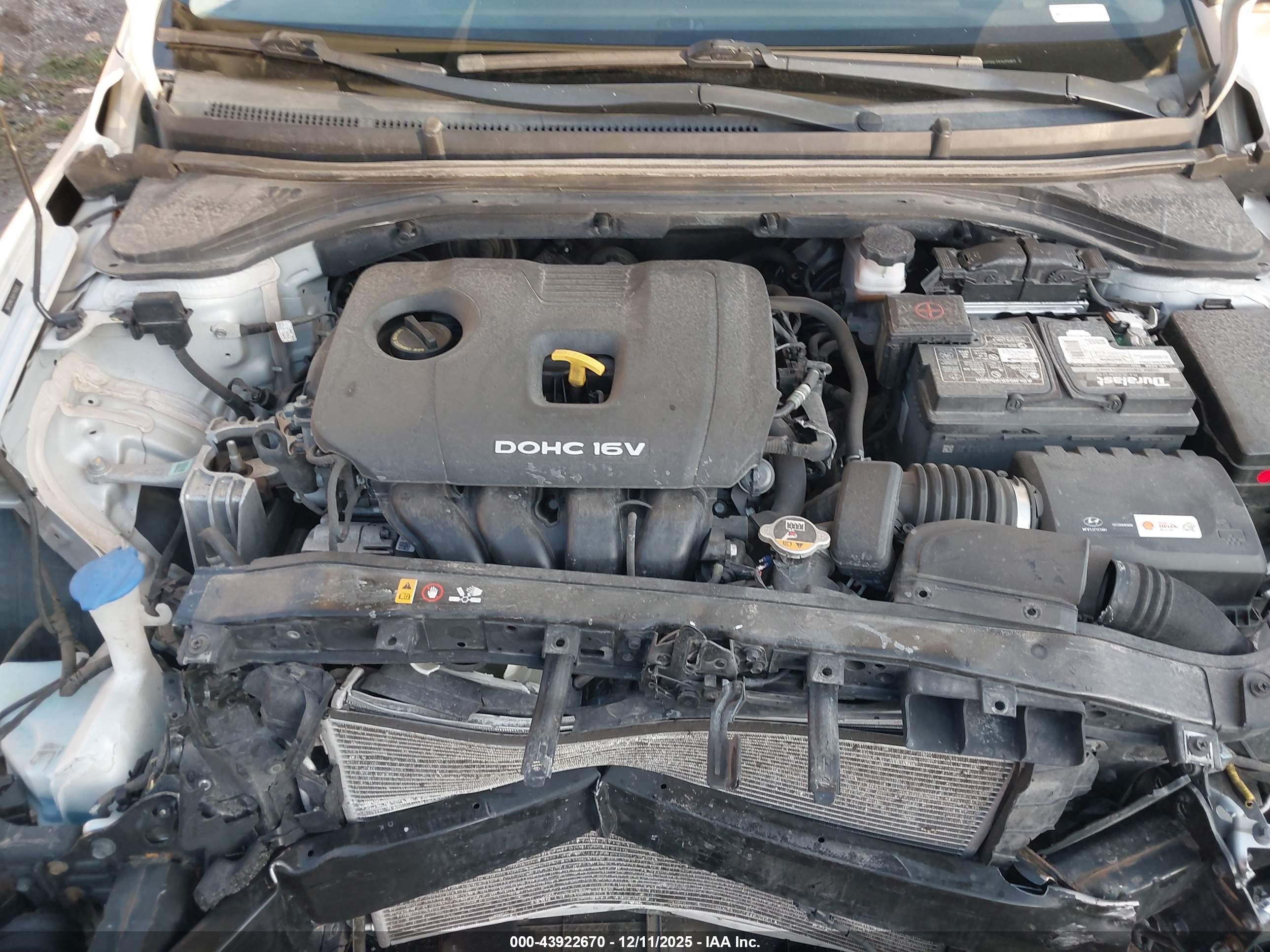 HYUNDAI ELANTRA image 10