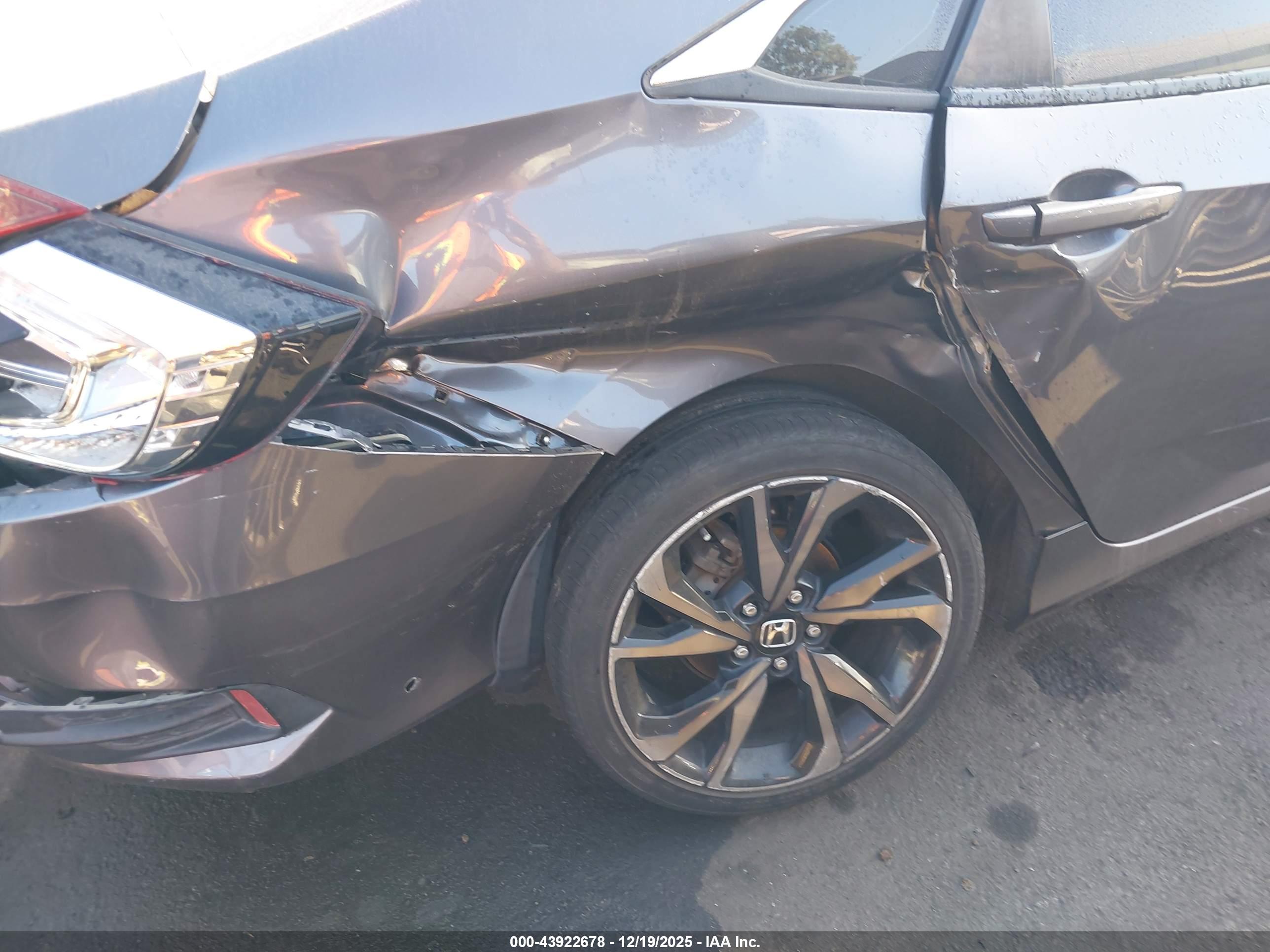 HONDA CIVIC image 6