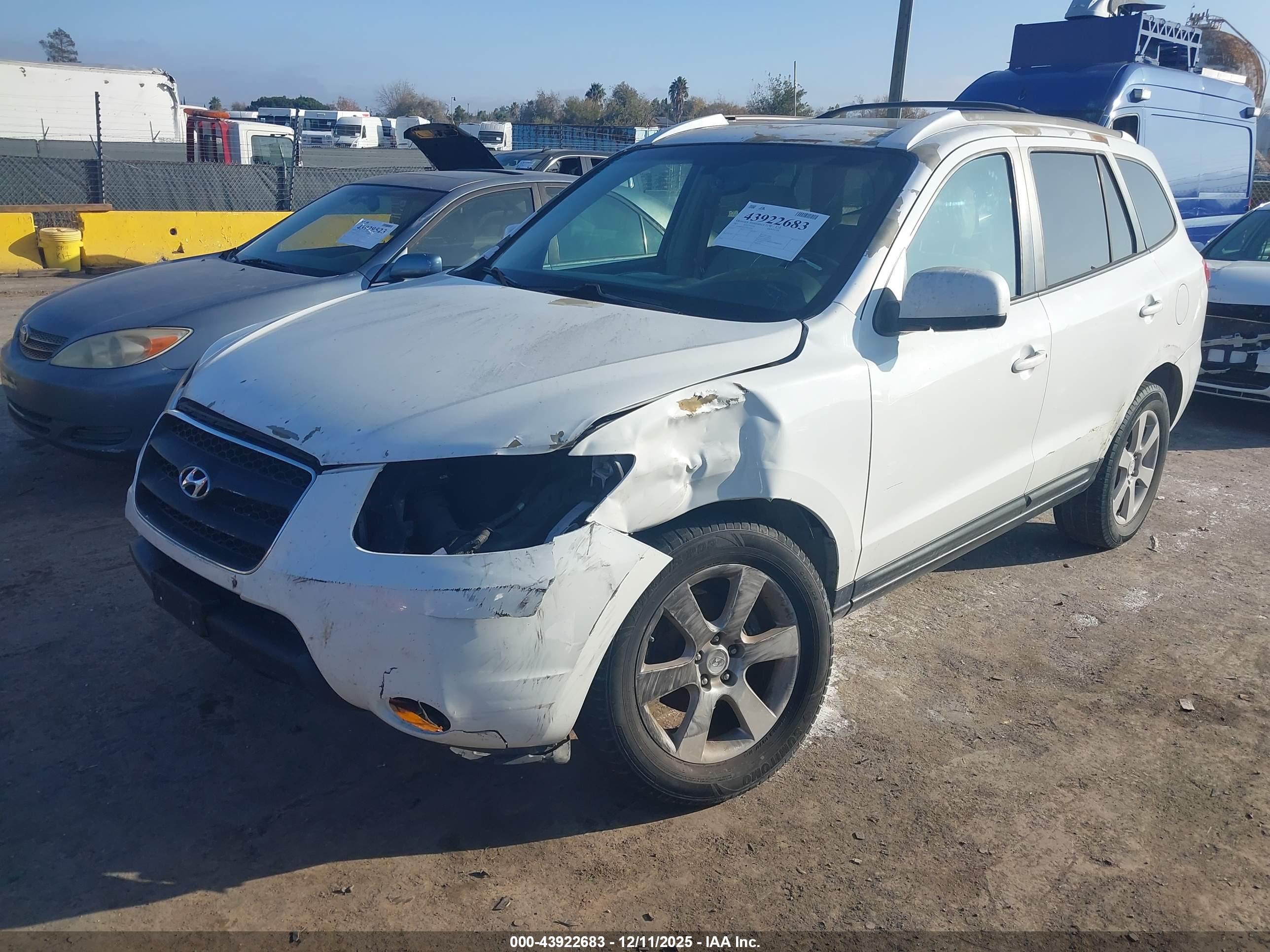 HYUNDAI SANTA image 2