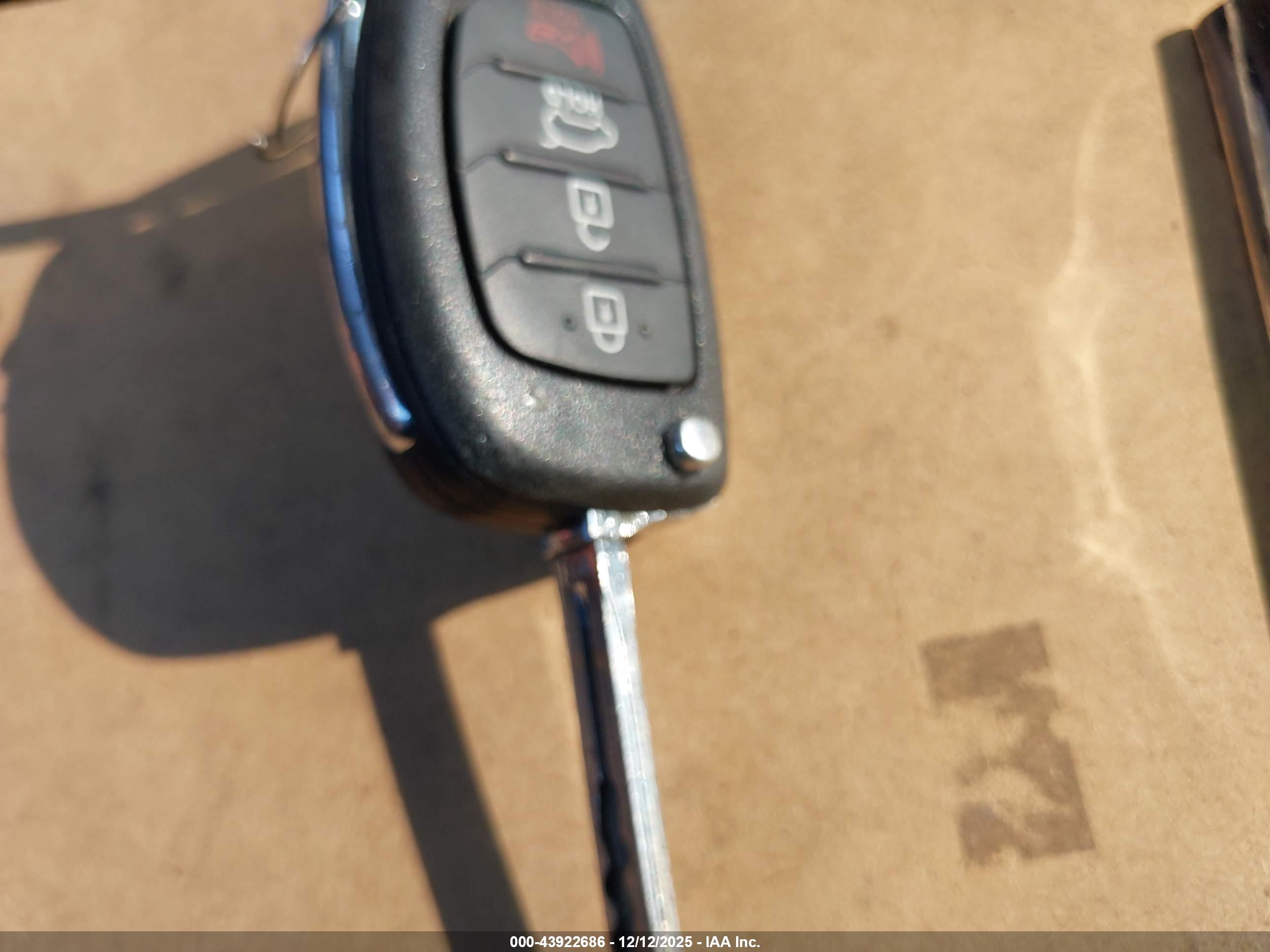 HYUNDAI SONATA image 11
