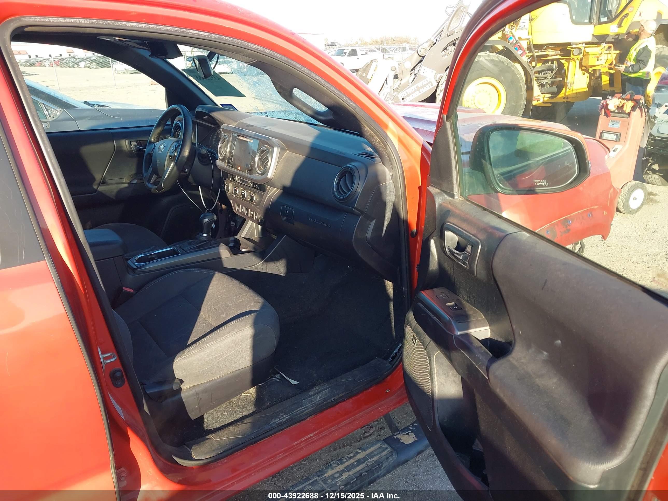 TOYOTA TACOMA image 5