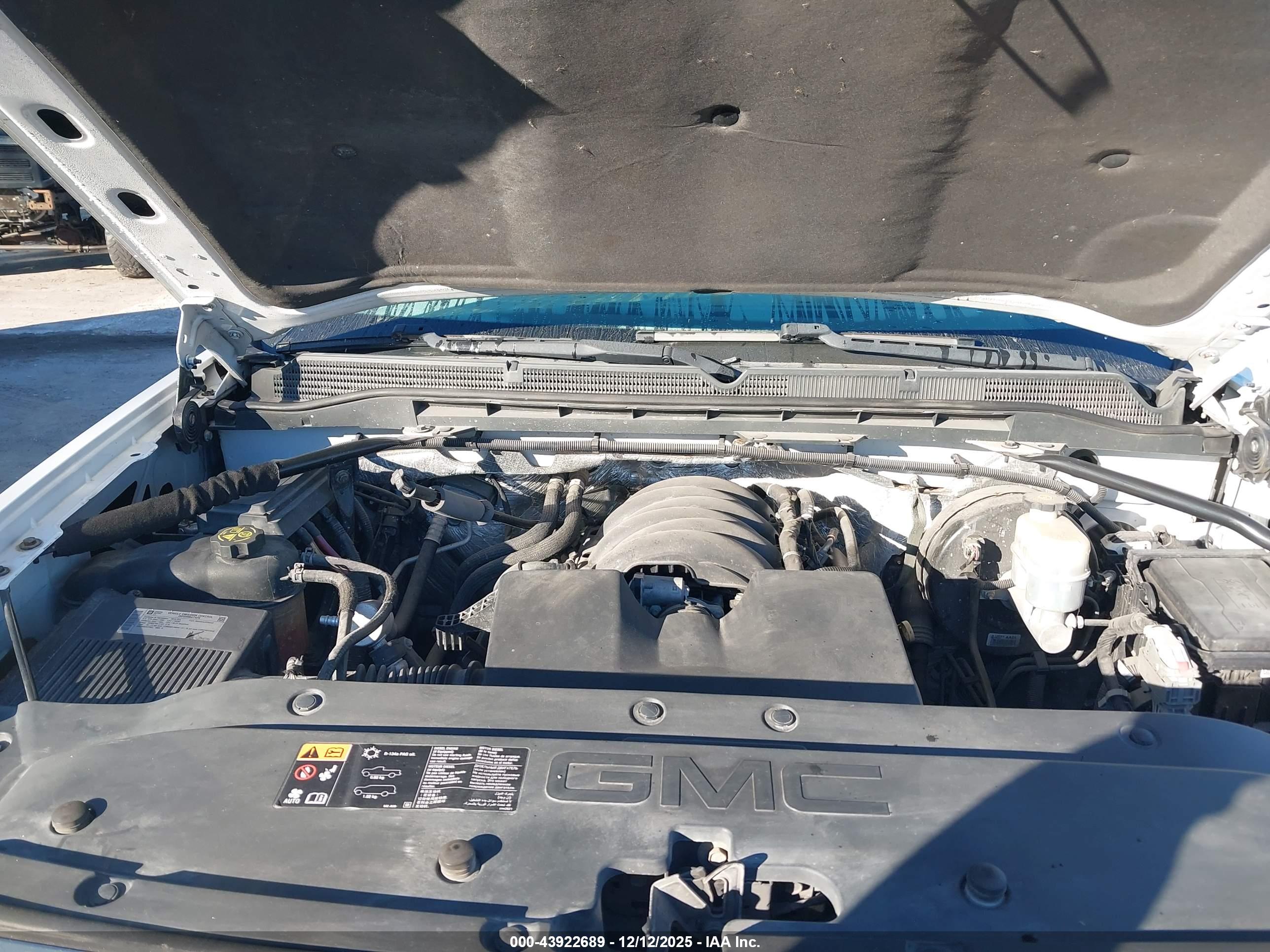 GMC SIERRA image 10