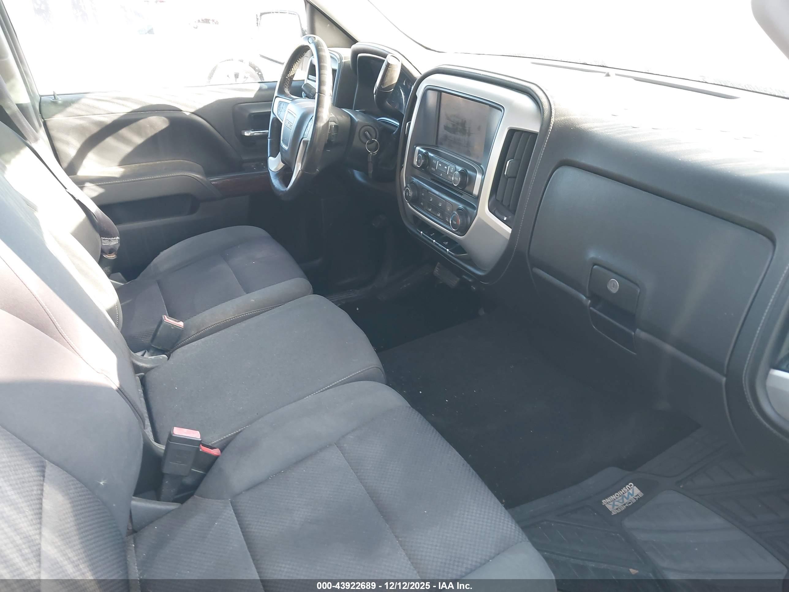GMC SIERRA image 5