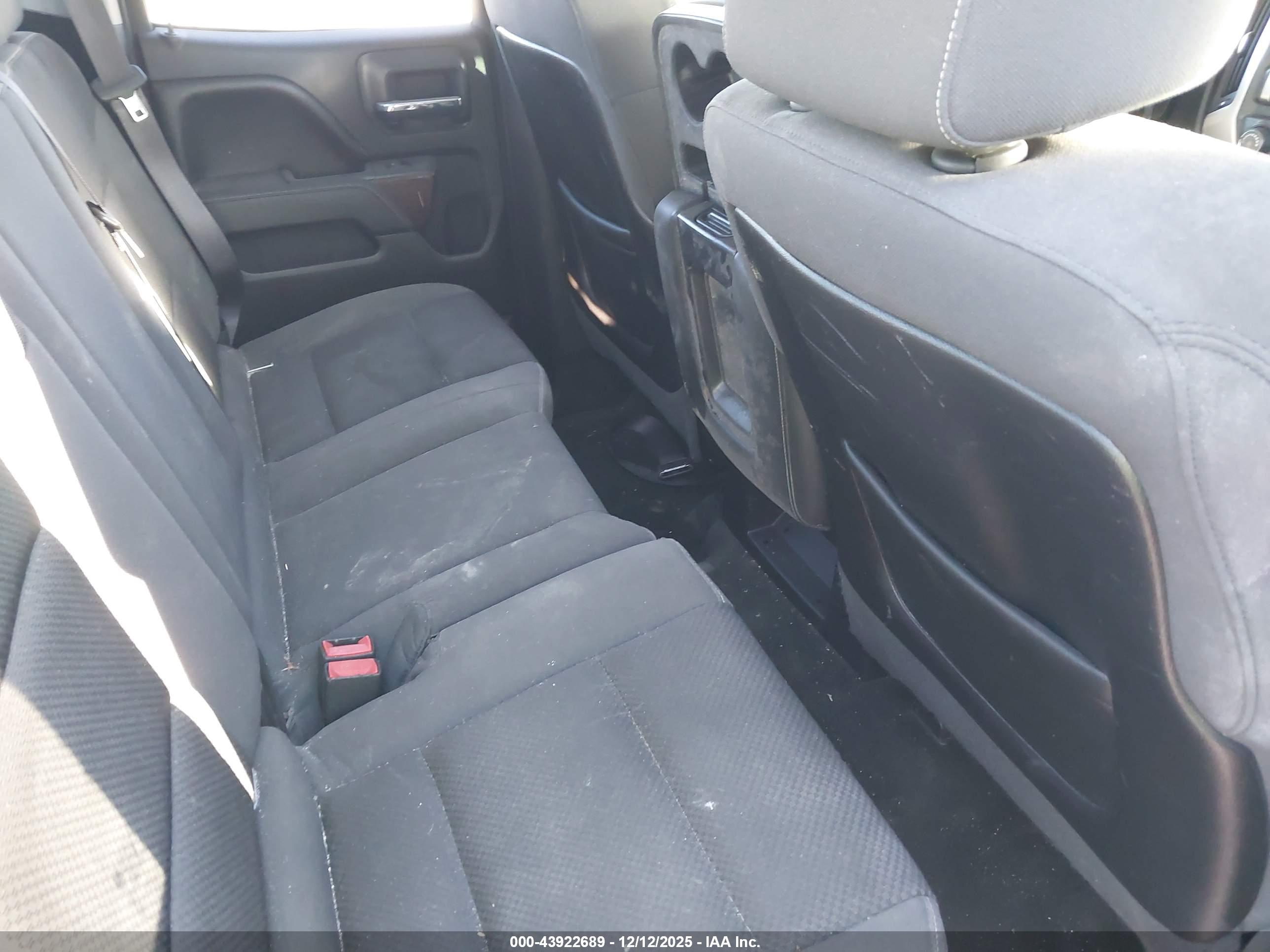 GMC SIERRA image 8