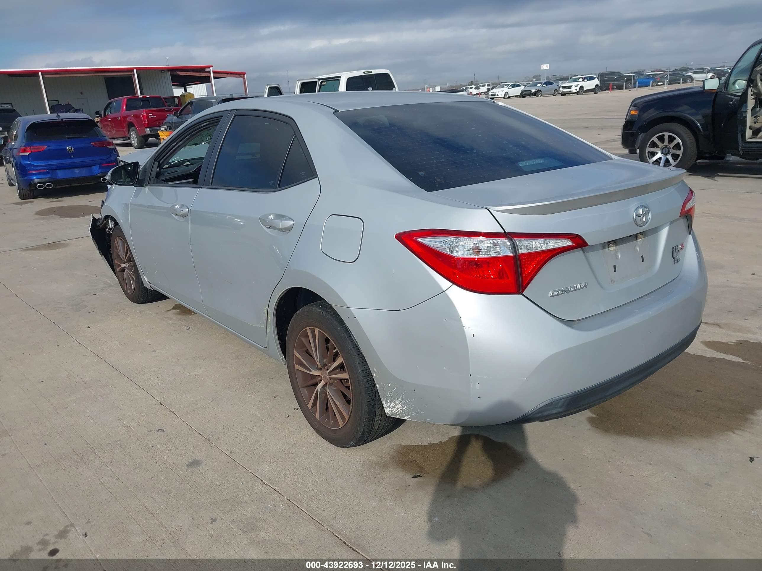 TOYOTA COROLLA image 3