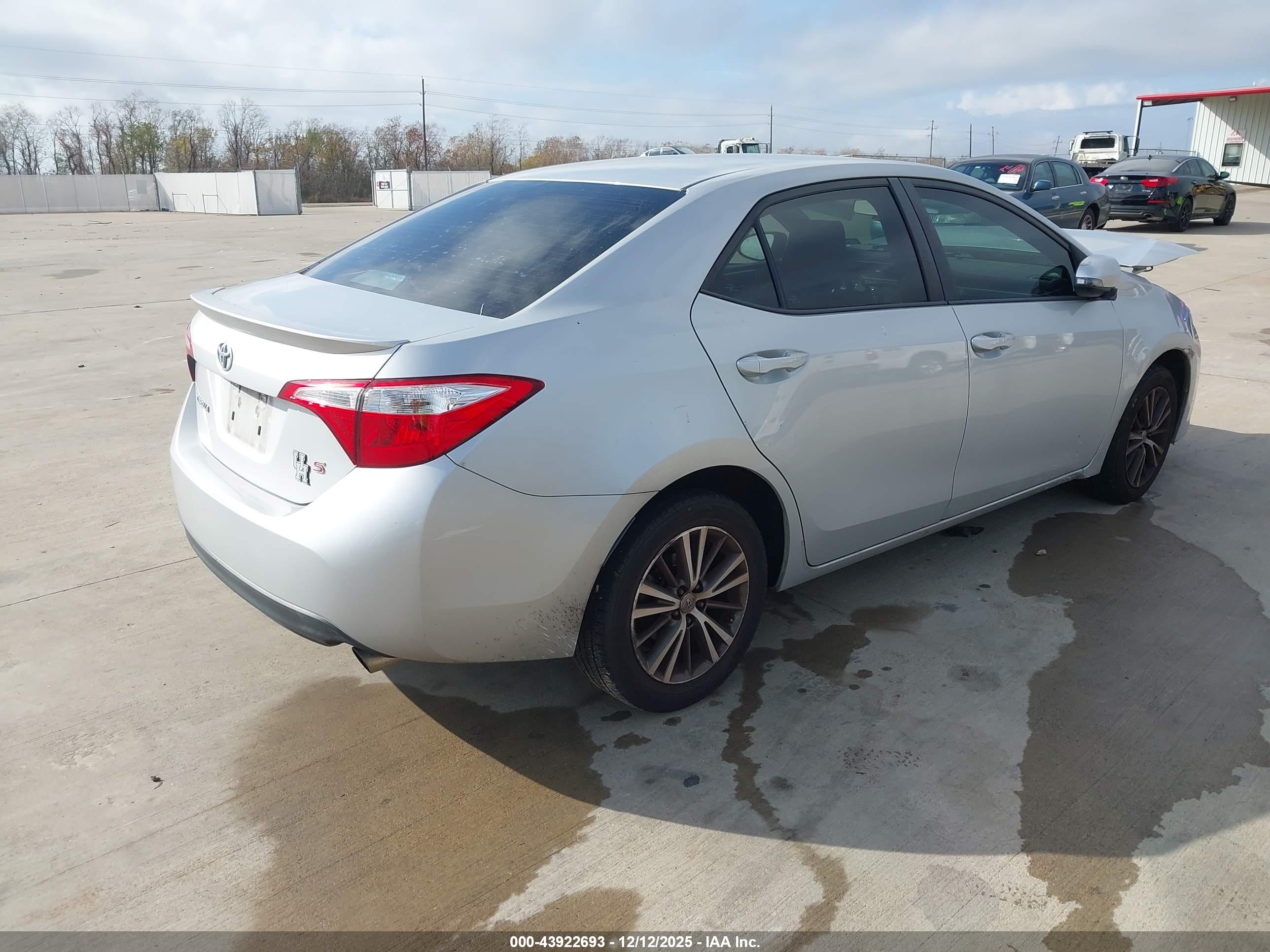 TOYOTA COROLLA image 4