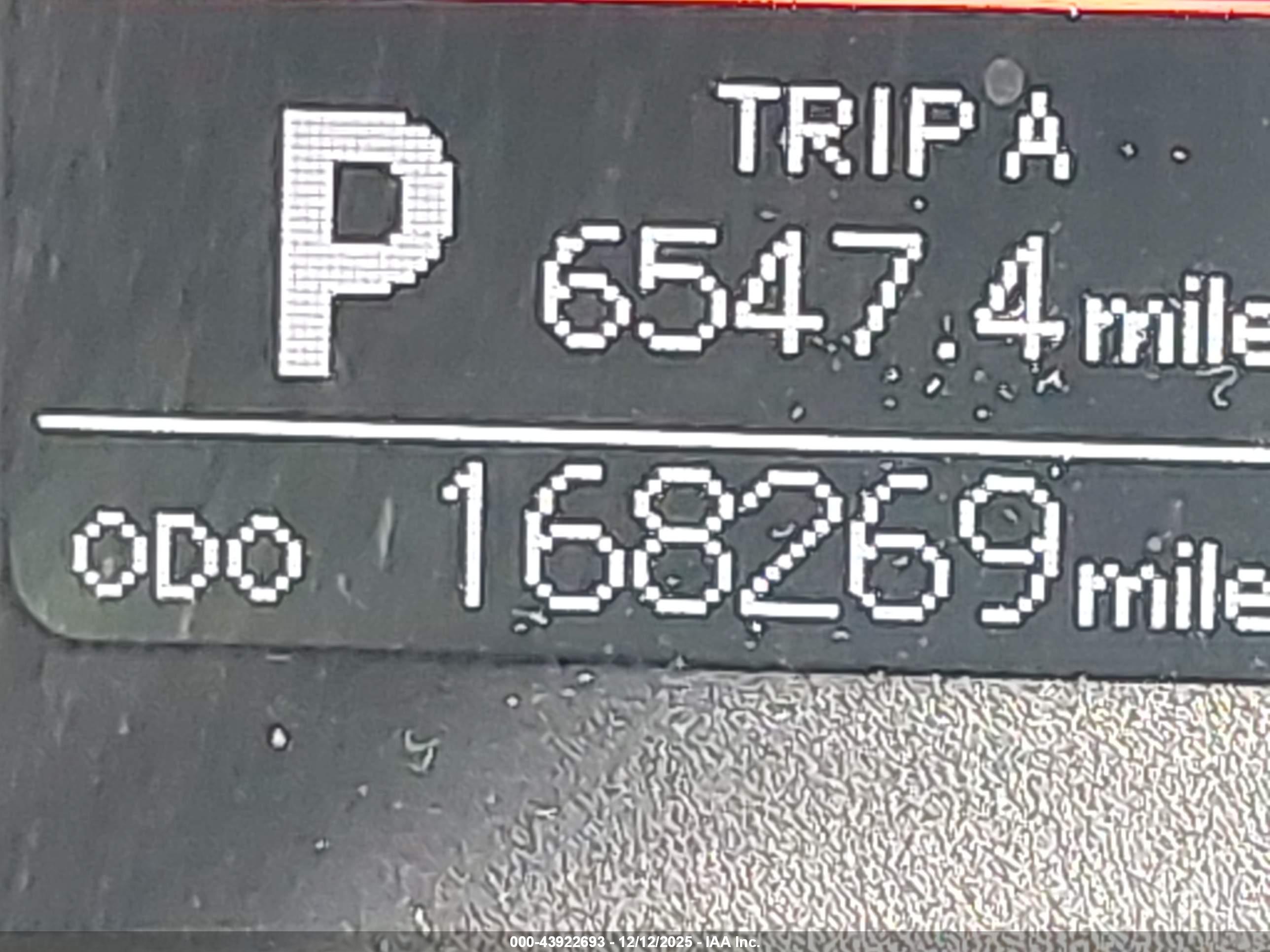 TOYOTA COROLLA image 7